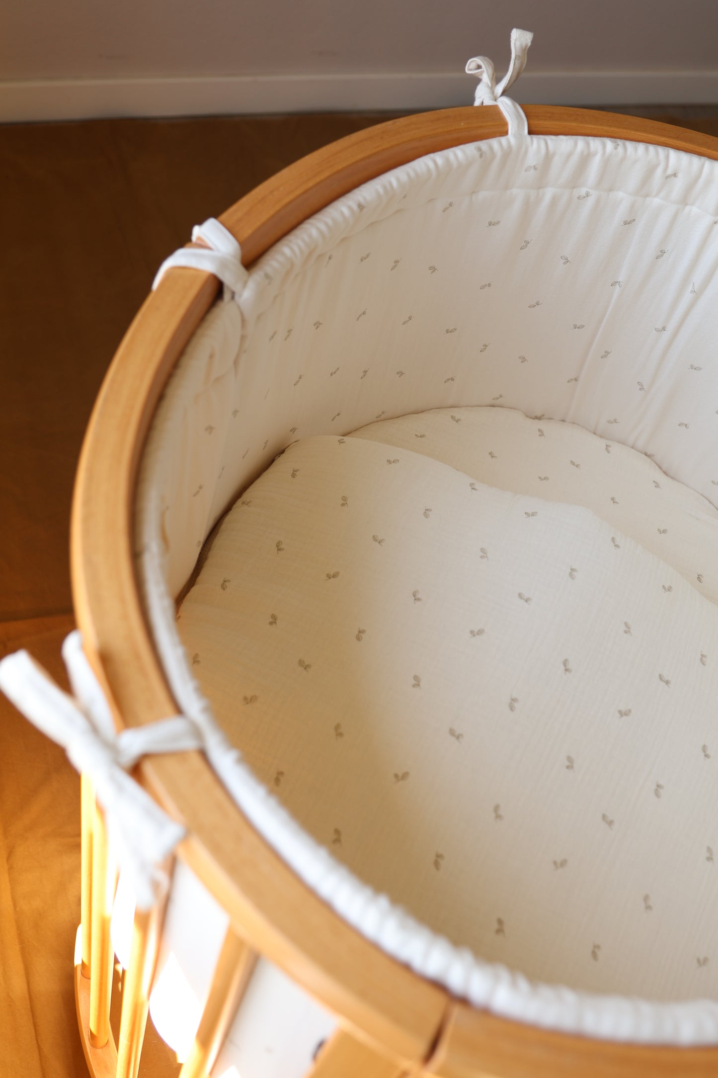 Saco Bajera de MINI CUNA Stokke Gasa Oliva