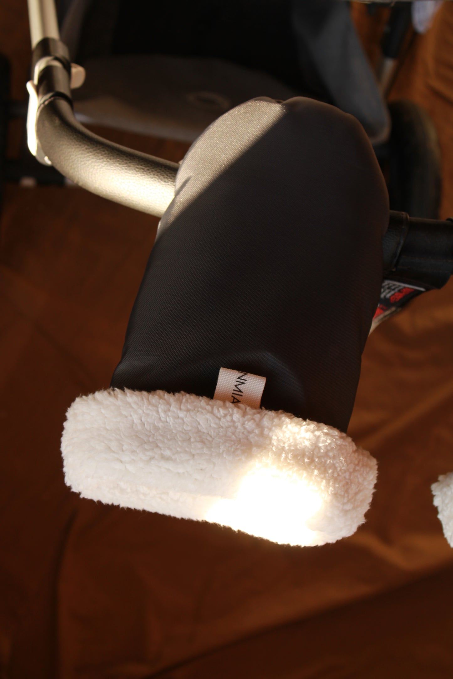 Manoplas Technic Gris Carbón