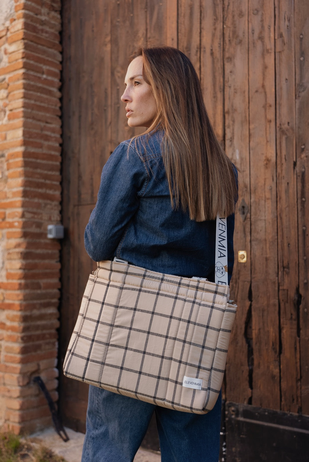 Grand sac à carreaux ocre