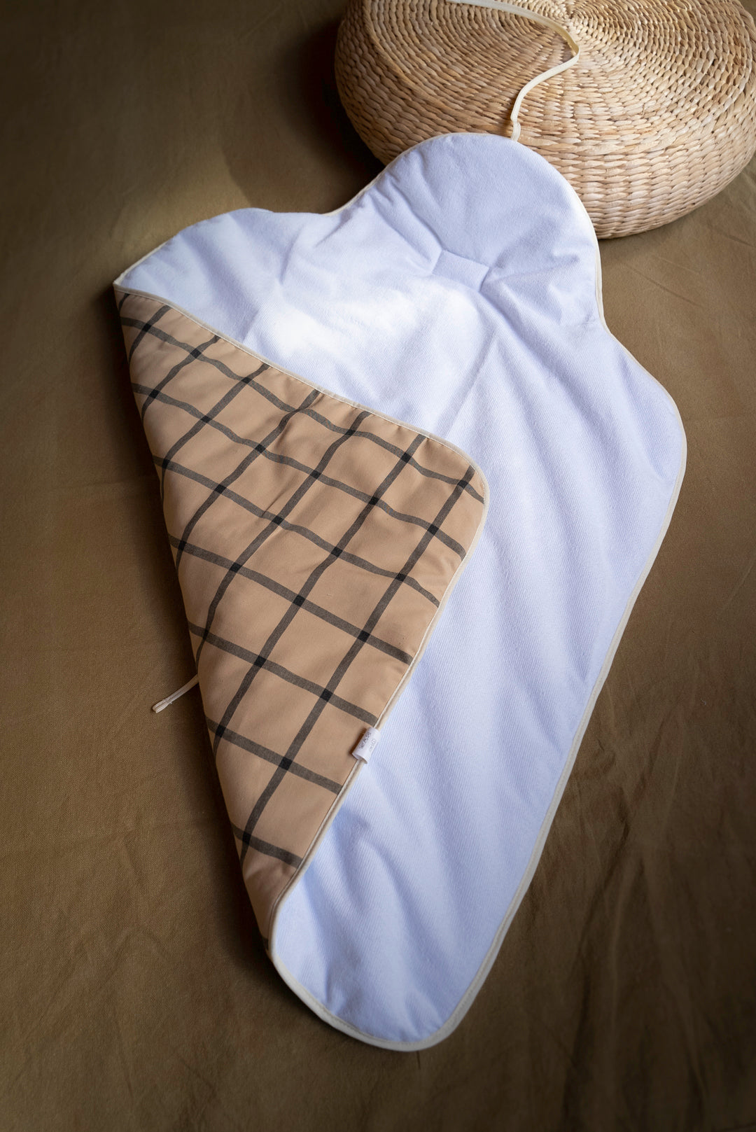 Matelas à langer portable XL cadre ocre