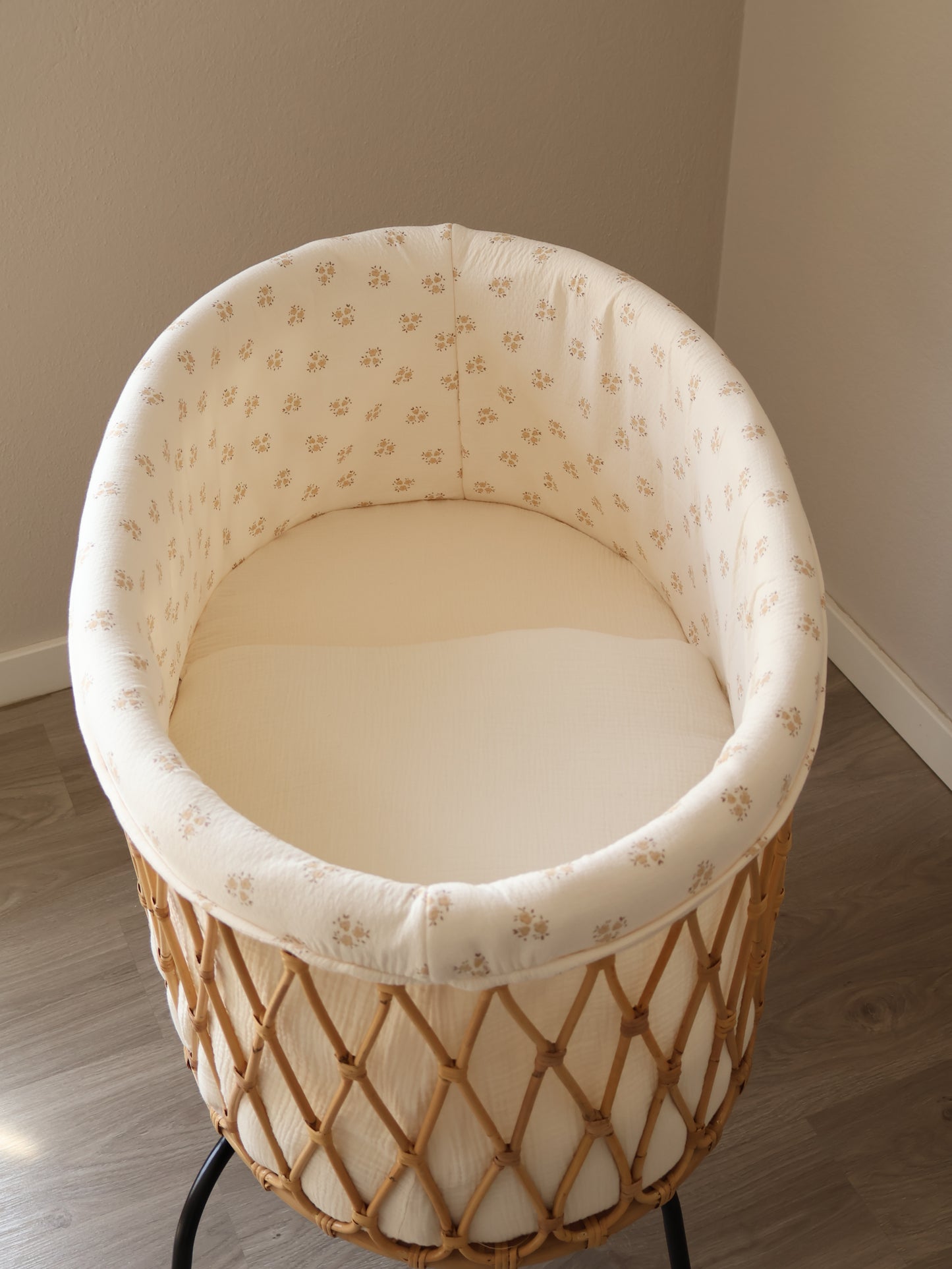 Vestidura Mini Cuna Inti Arena + Gasa Cruda