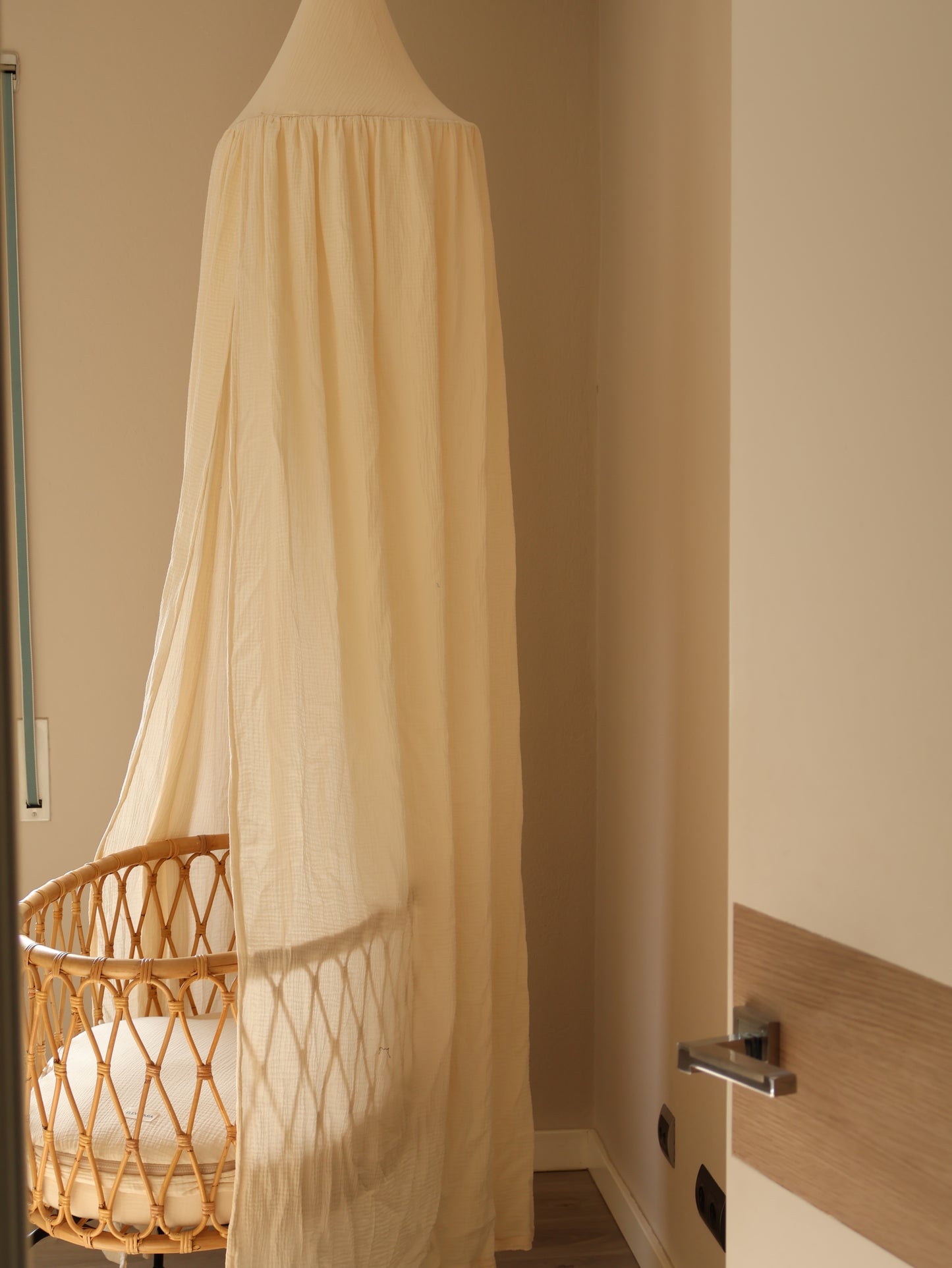 Mini berceau en canne Elevenmia