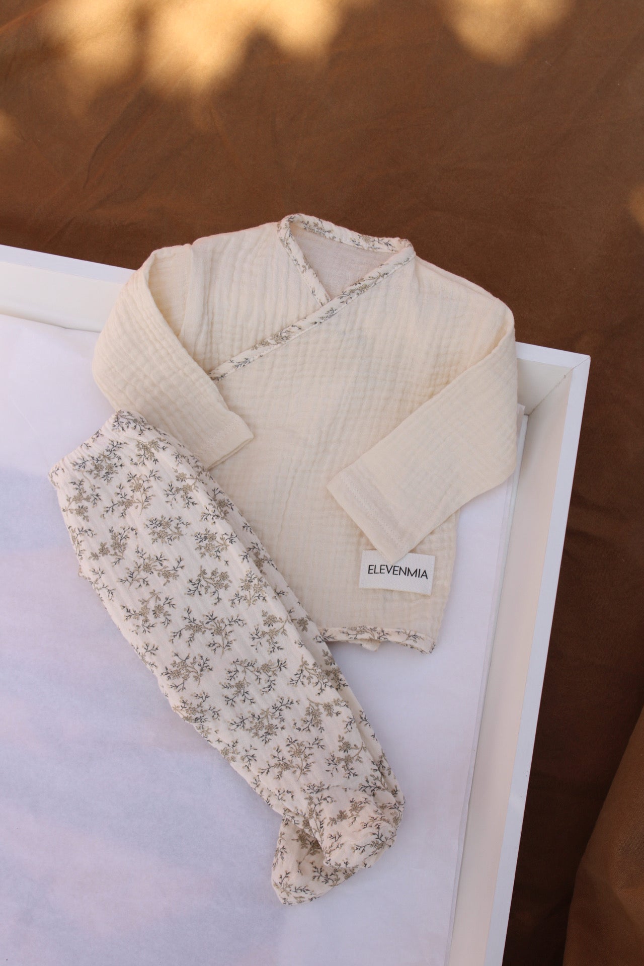 Beige Muslin New Born Set