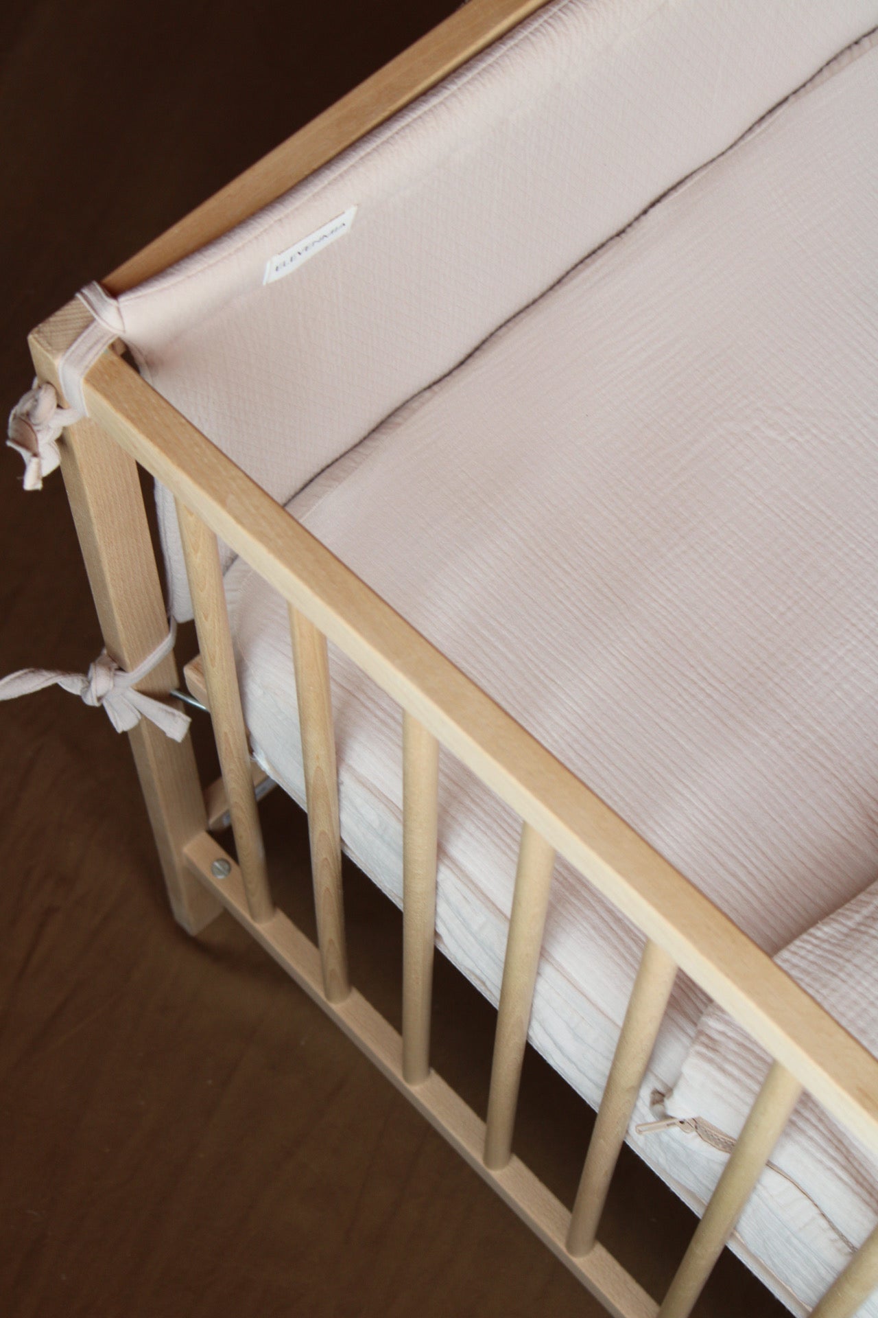 Beige Muslin Crib Protector 60x120