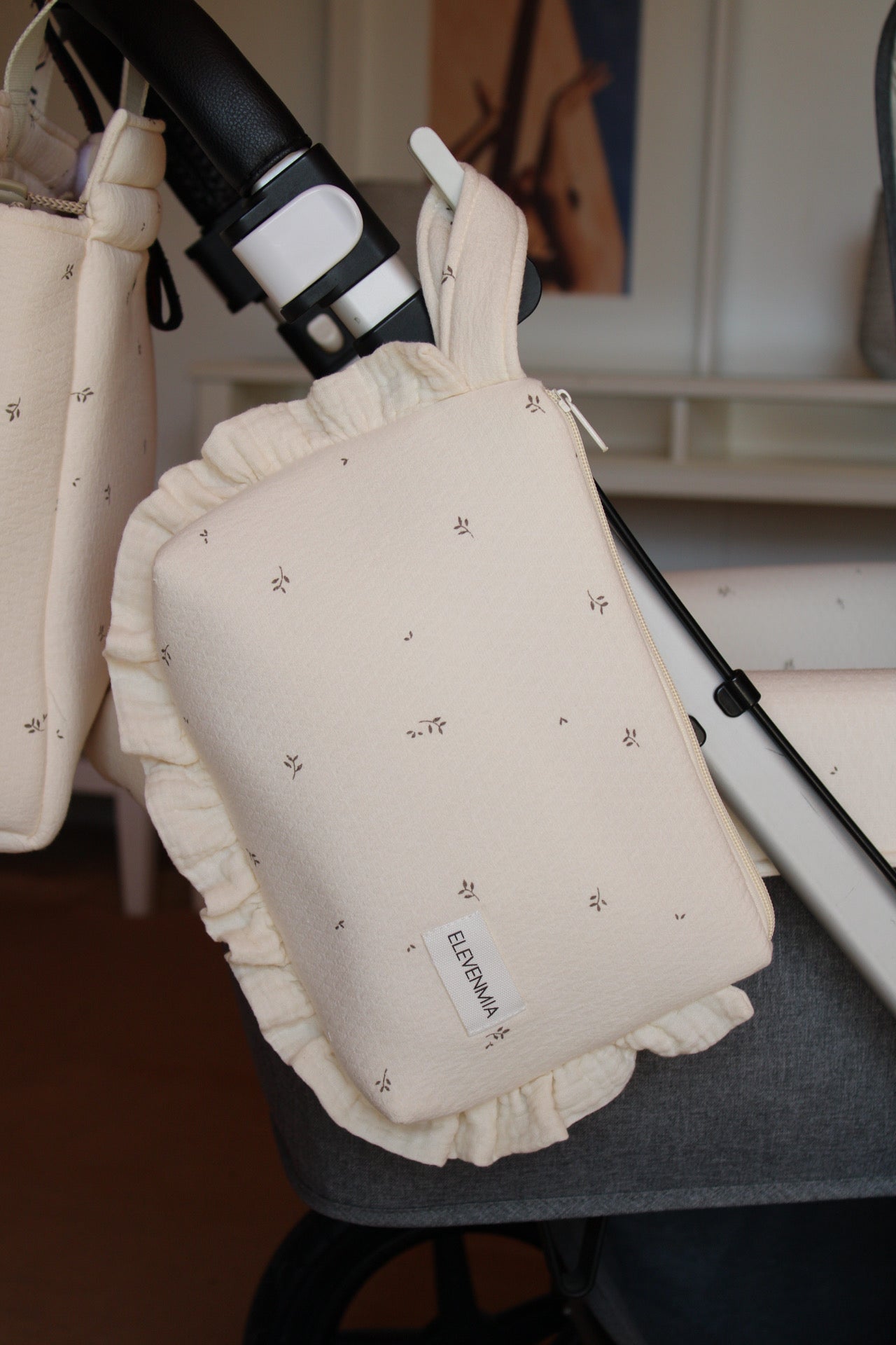Trousse de toilette à volants imprimée nature