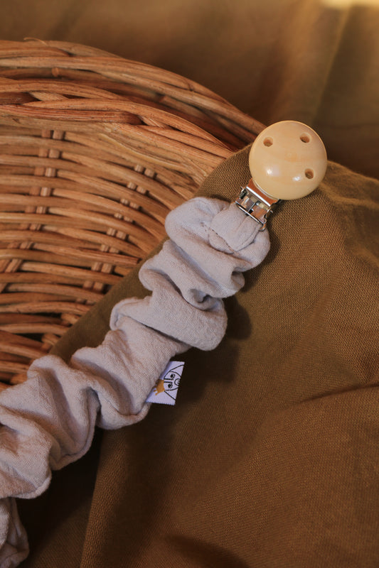 Chupetero Fruncido Dolby Gris