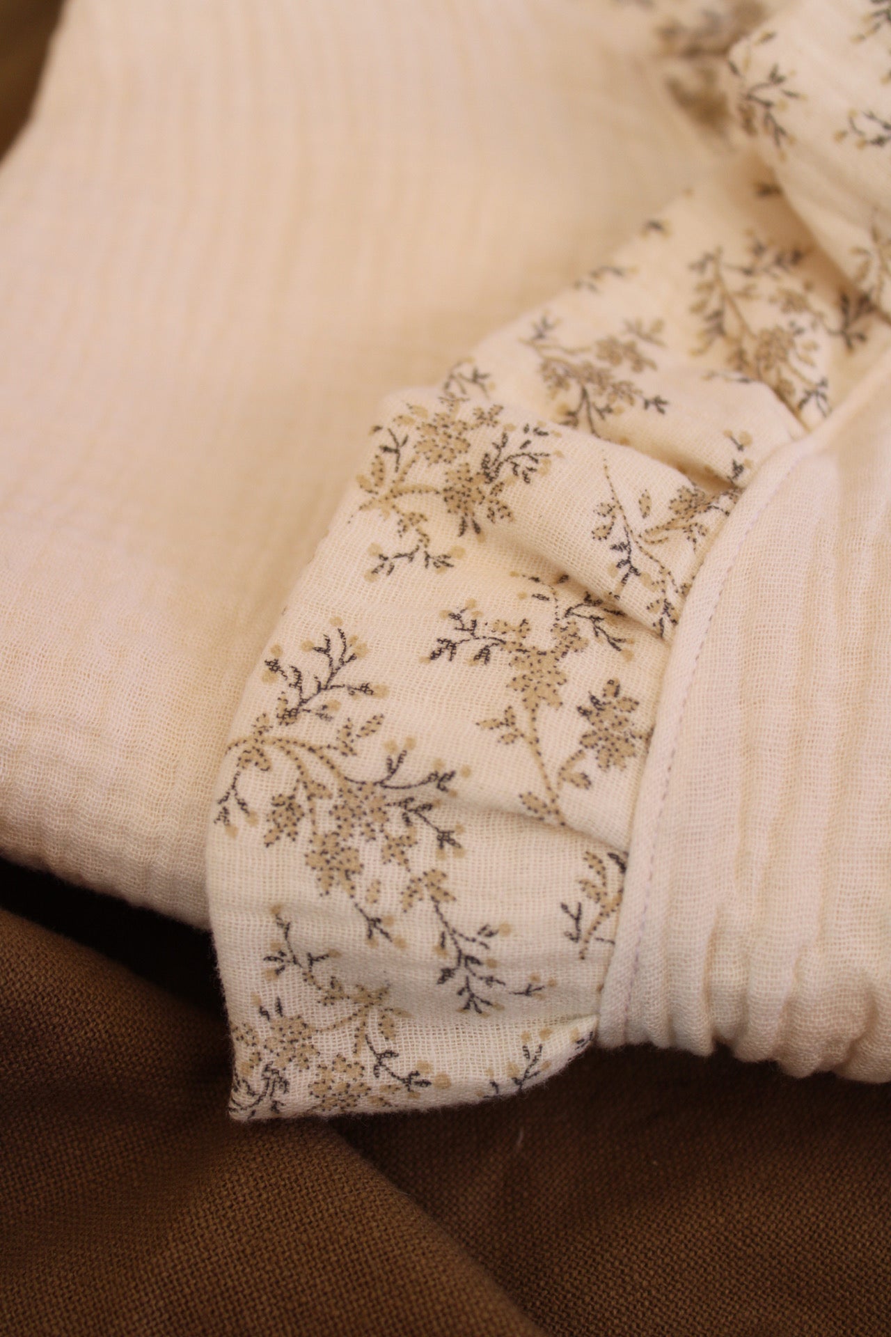 Arrullo Gasa Cruda + Volante Gasa Mía