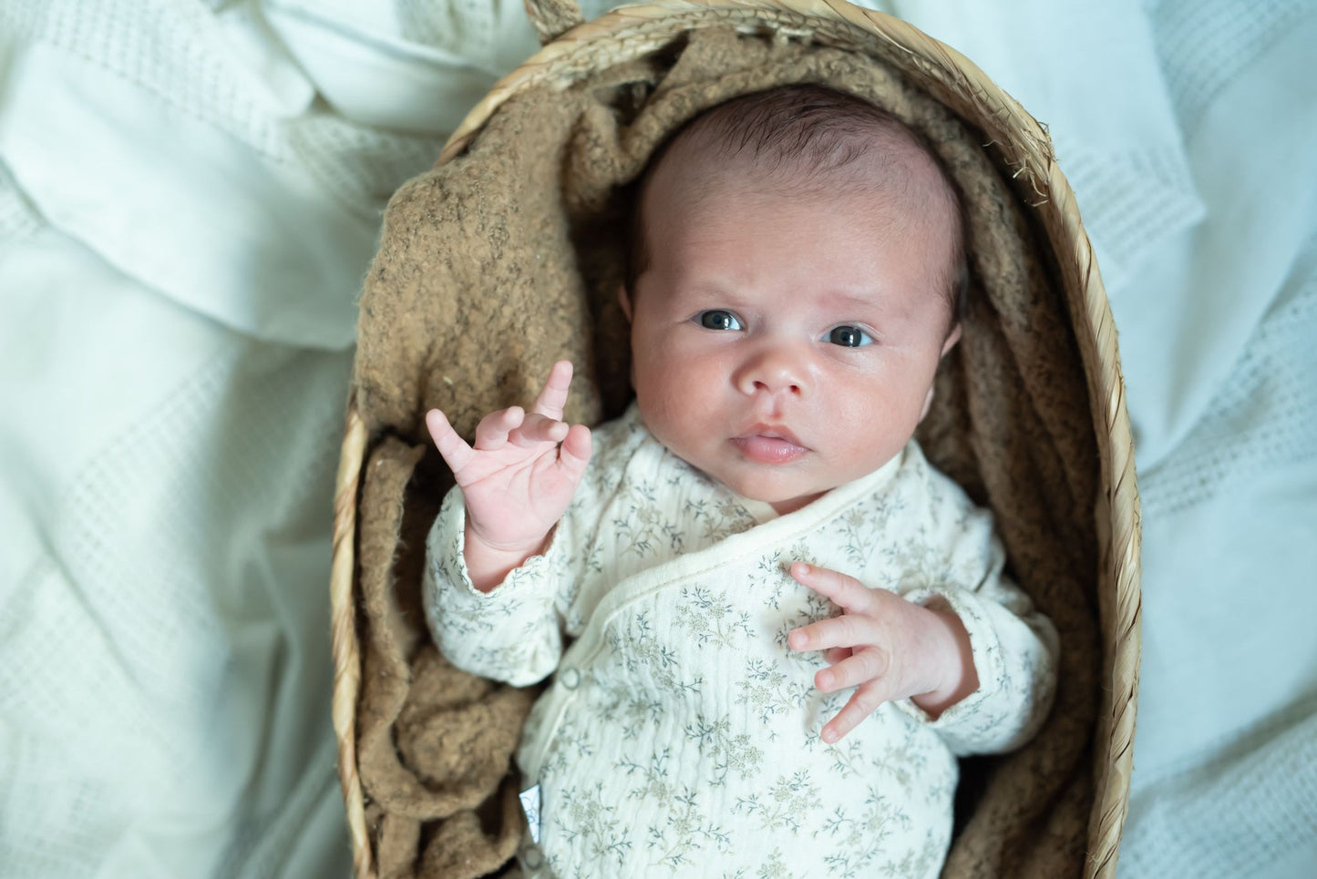 Mía + Beige Muslin New Born Set