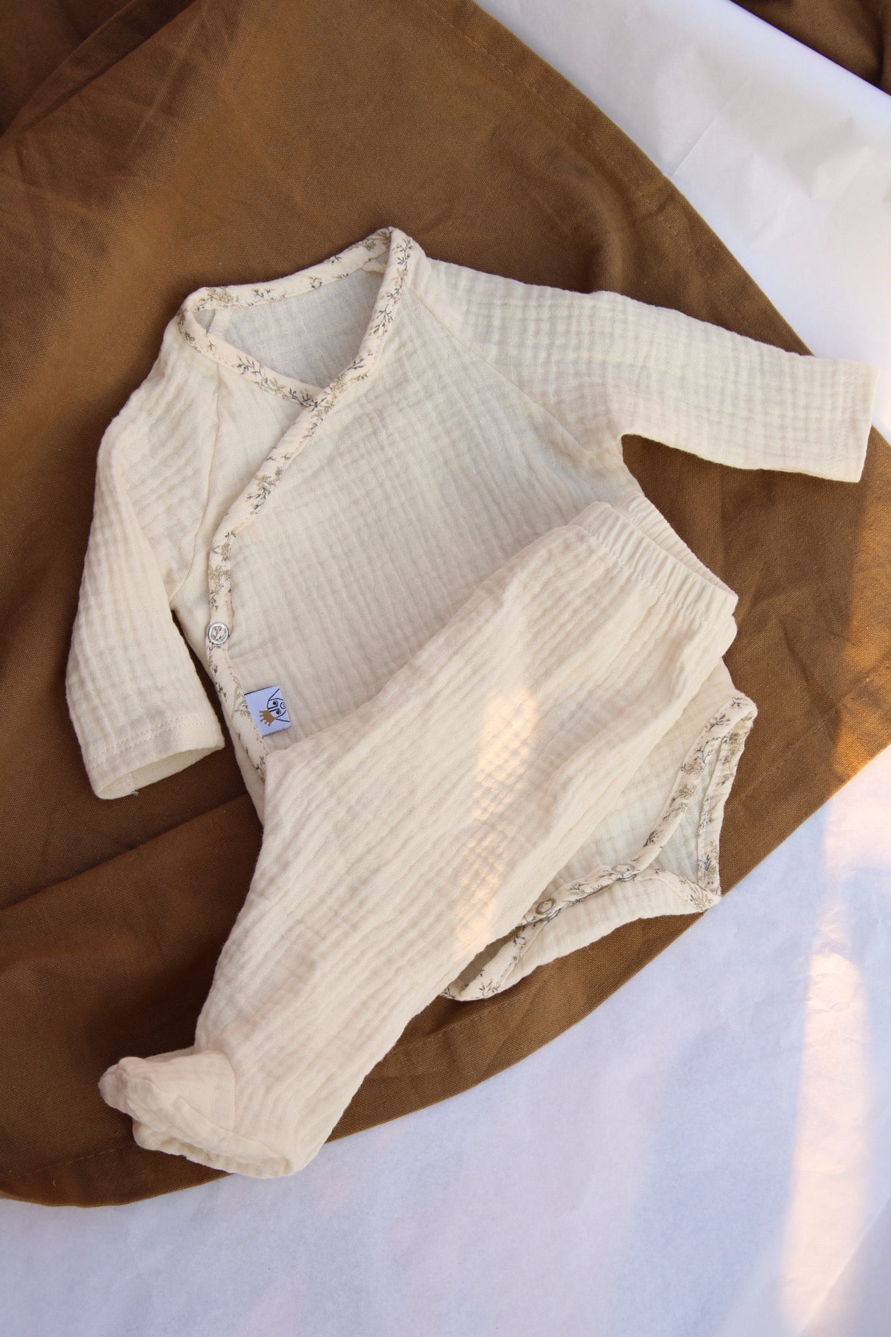 Beige Muslin New Born Set