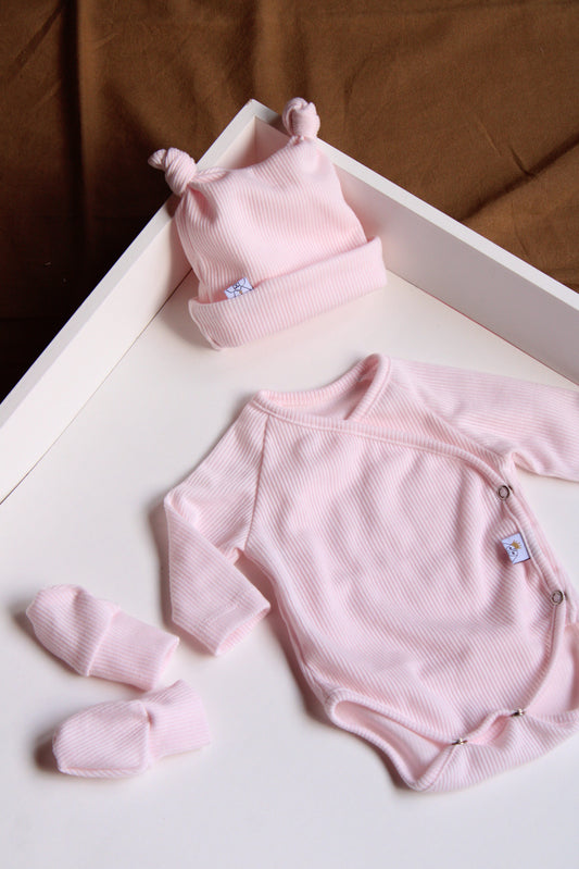 Pack de vêtements côtelés roses pour la première fois