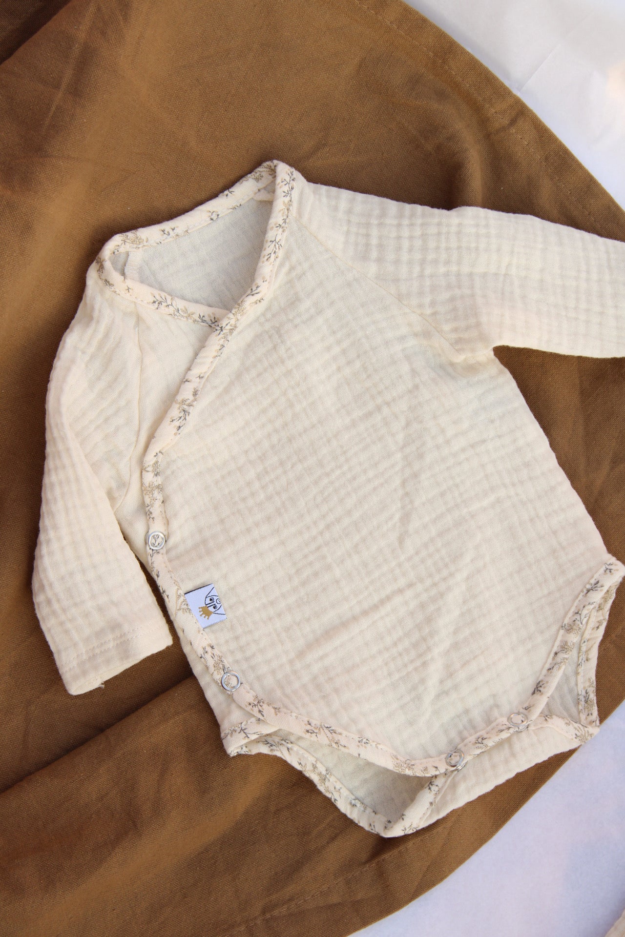Beige Muslin New Born Set
