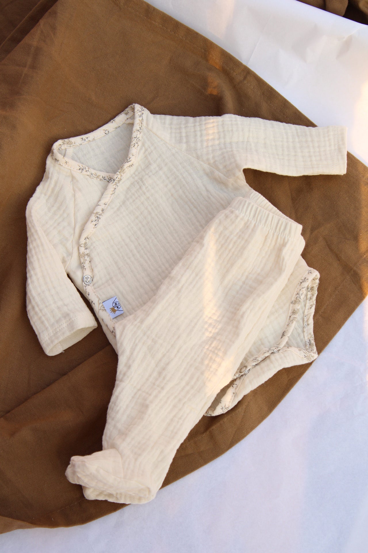Beige Muslin New Born Set