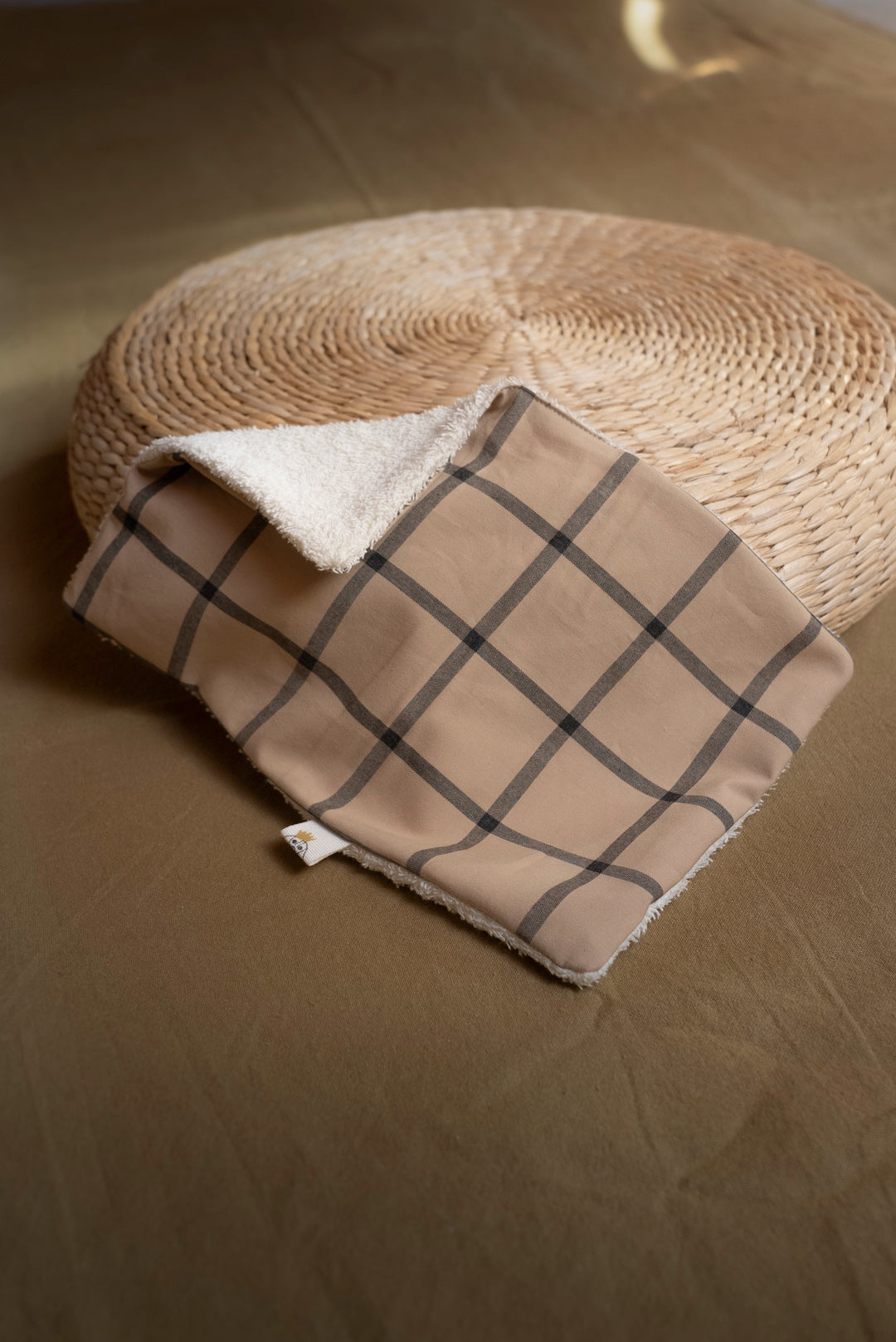 Protector de Toalla Cuadro Ocre