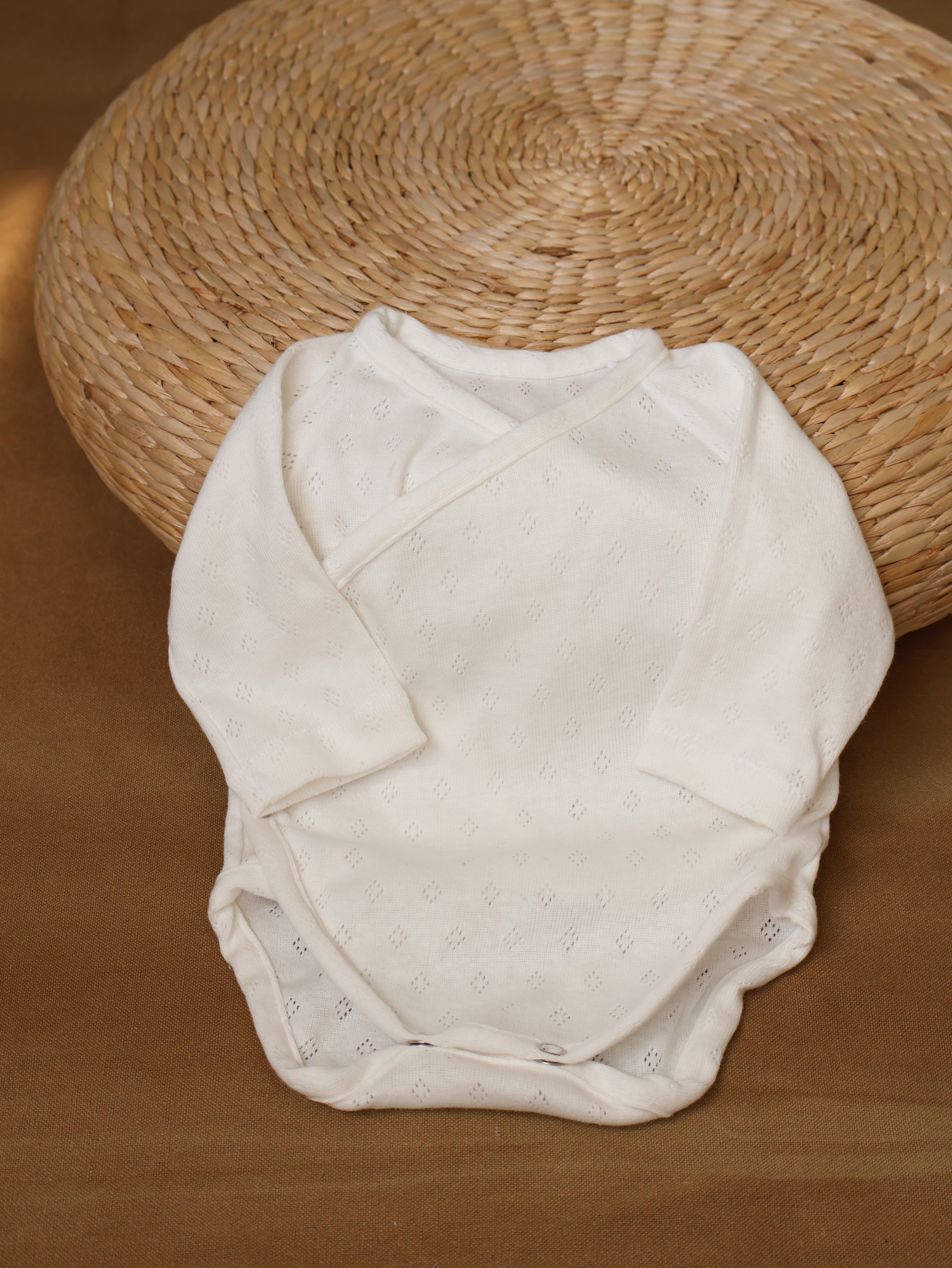 Conjunto Punto Calado Blanco Roto Body + Polainas + Gorro Nudo