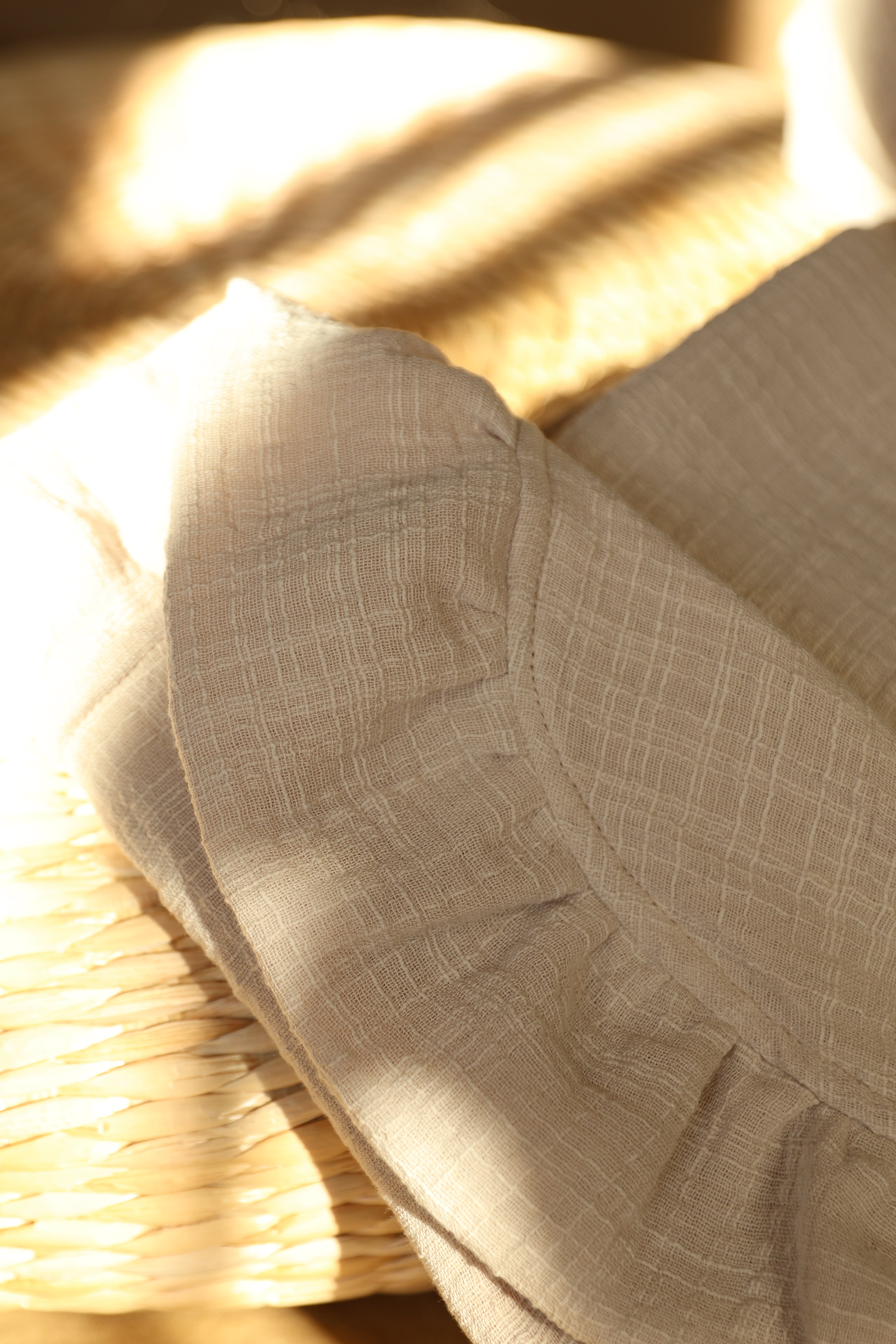 Arrullo Gasa Rústica Arena + Volante Gasa Rústica Arena