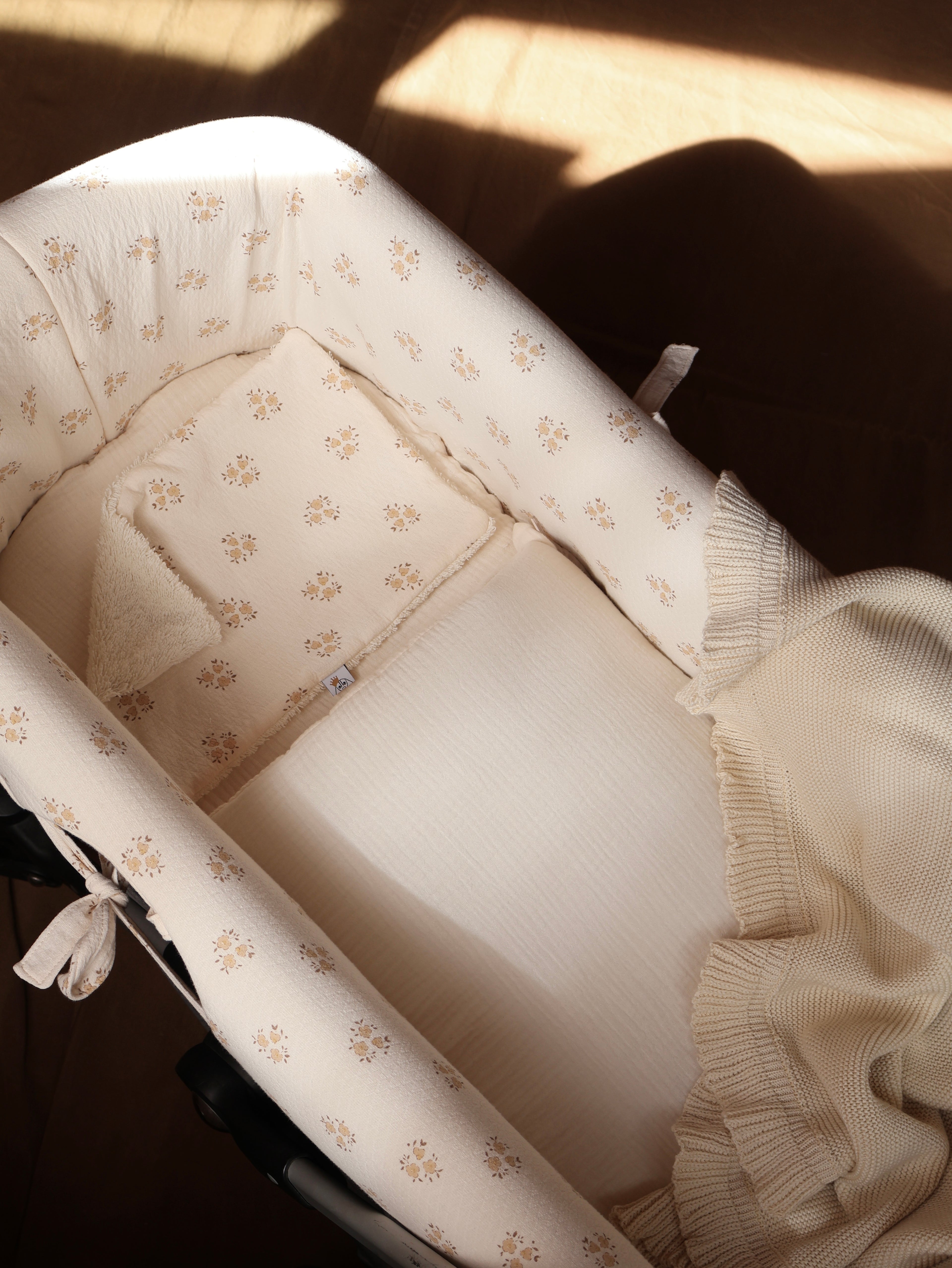 Vestidura Cochecito Inti Arena + Gasa Cruda Reversible