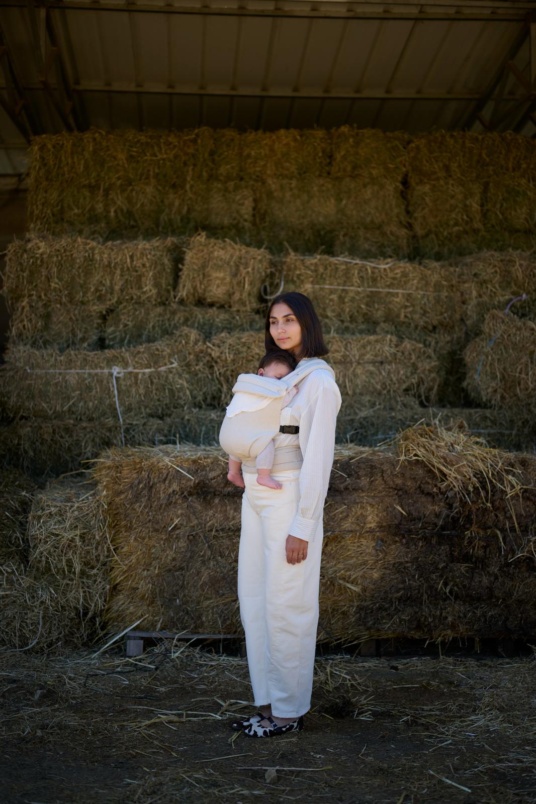 Portabebé “the linen” Mömo X Elevenmia