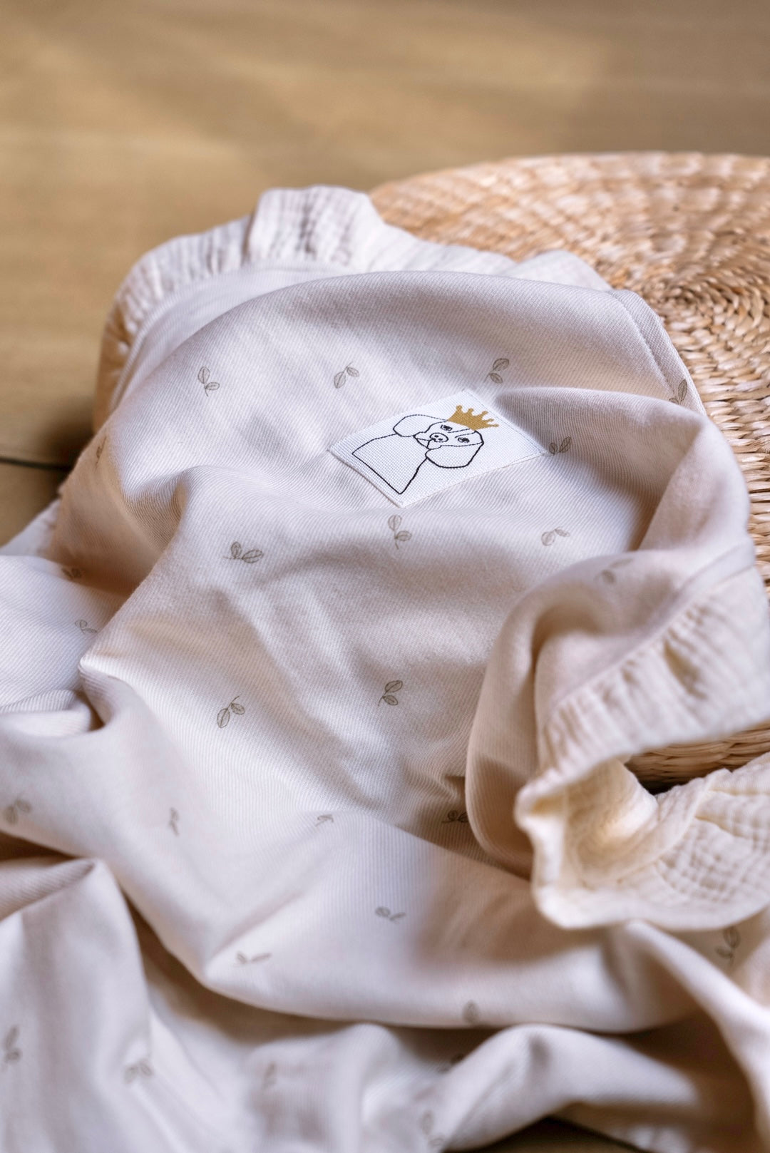 Arrullo Cello Oliva + Volante Gasa Cruda