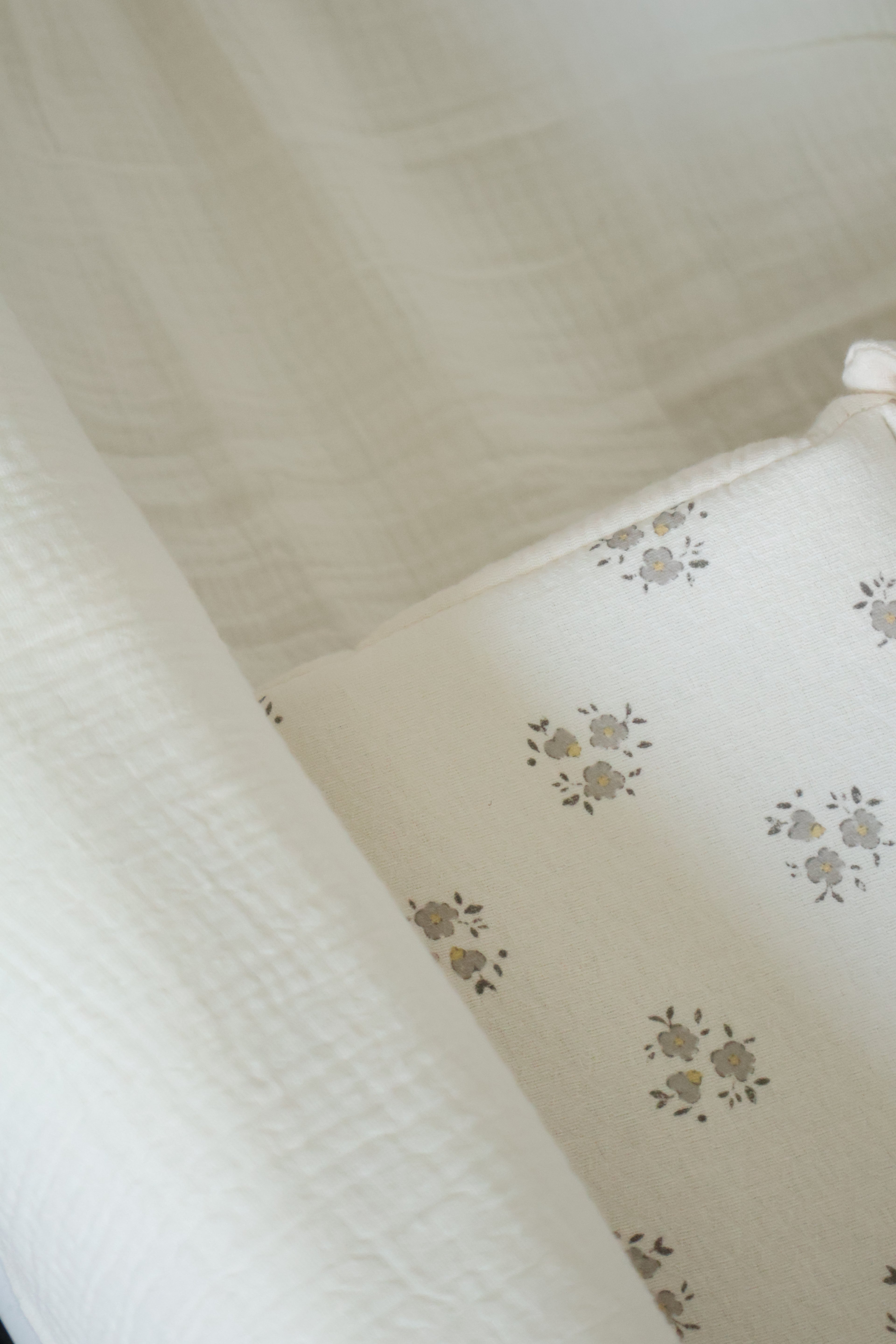 Saco Capazo Inti Gris + Gasa Cruda