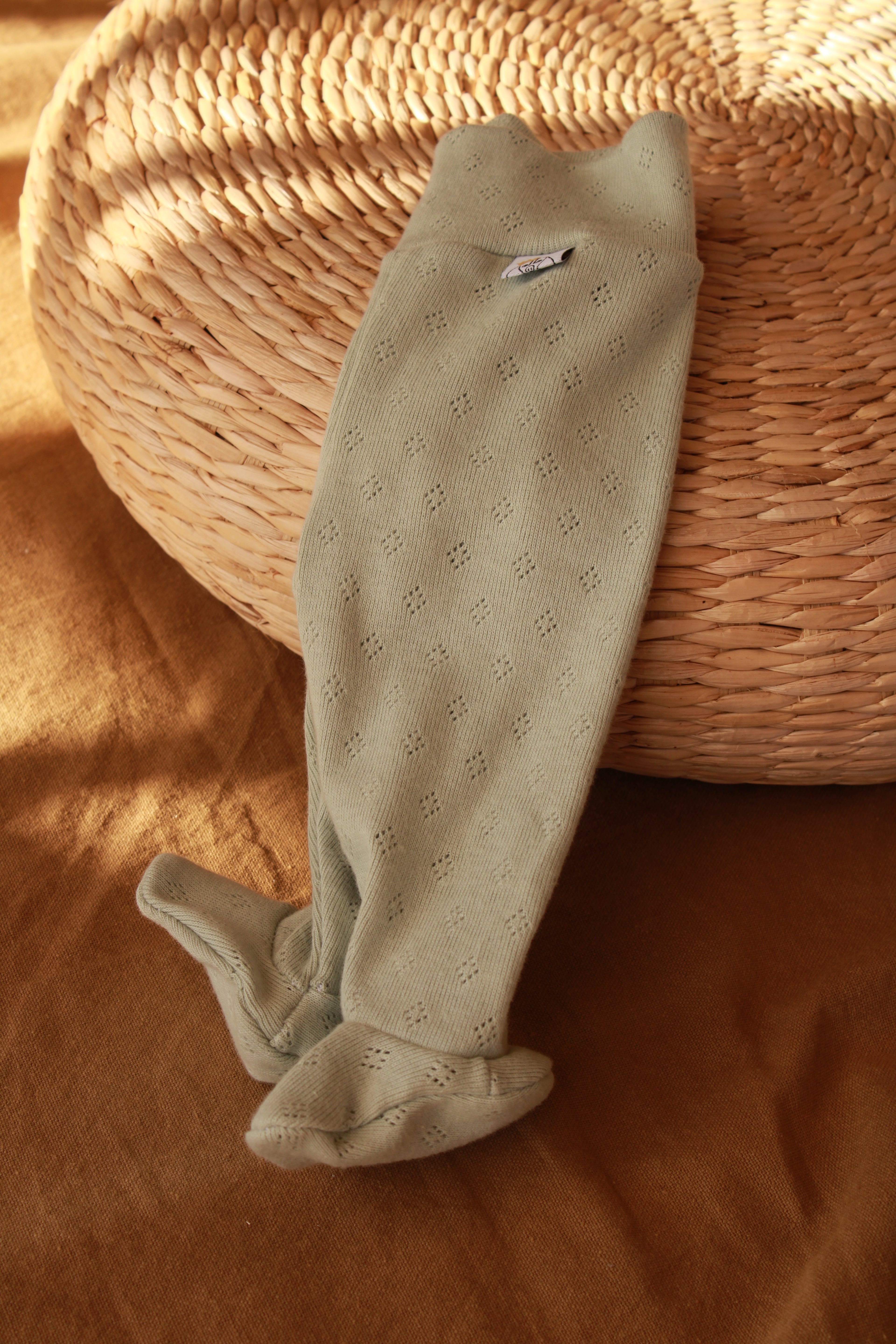 Conjunto Punto Calado Verde Agua Body + Polainas + Gorro Nudo