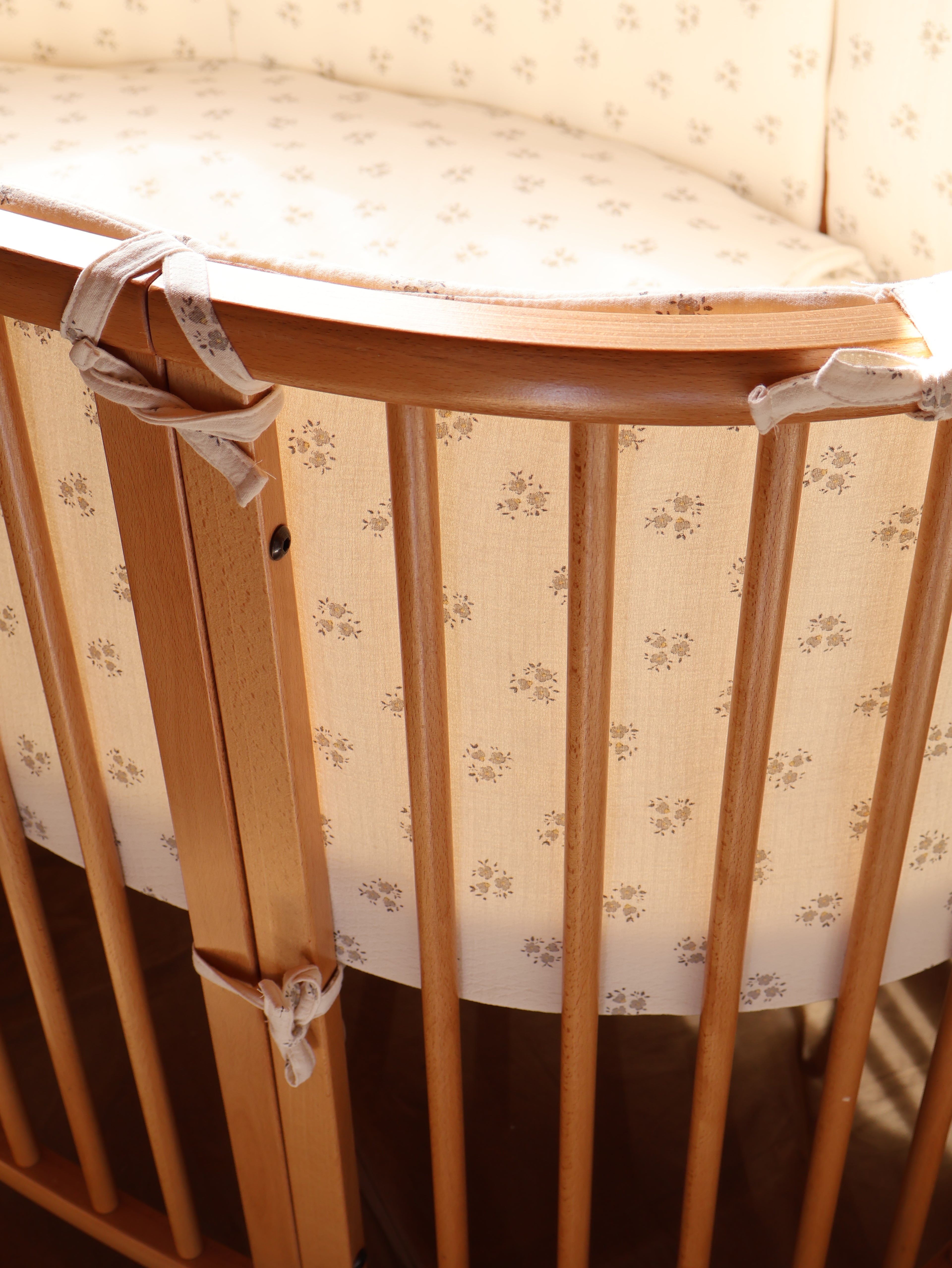Protector Cuna Stokke V3 Inti Gris