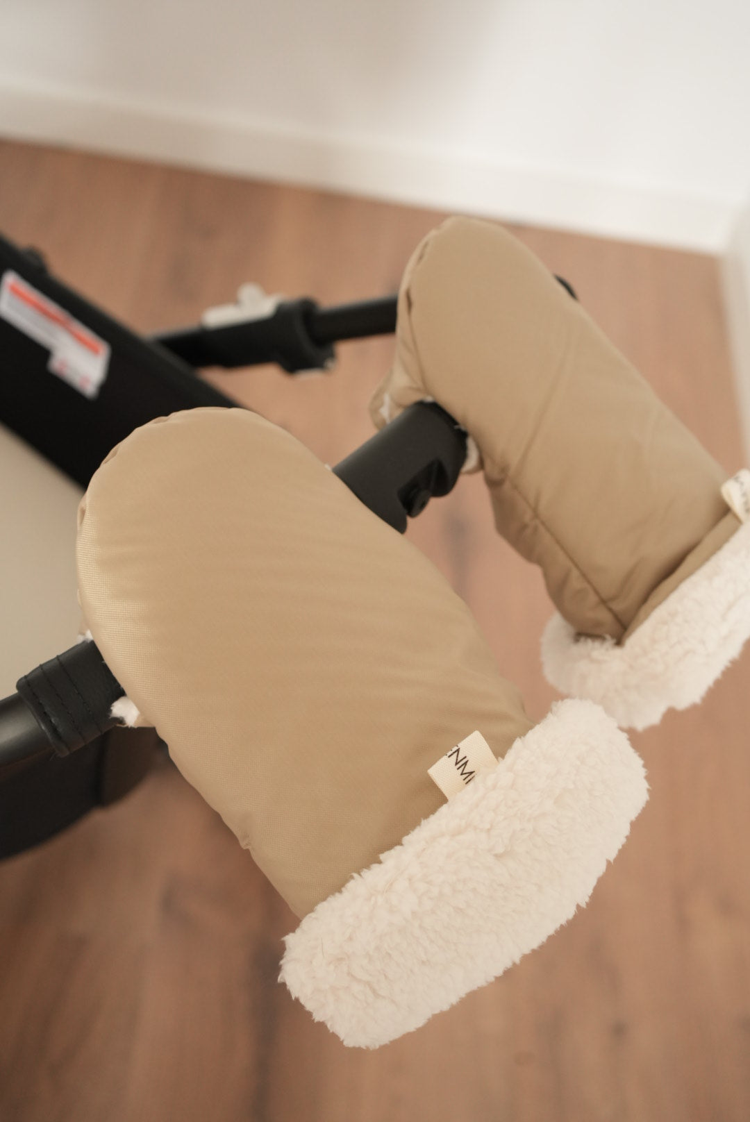 Manoplas Technic Beige