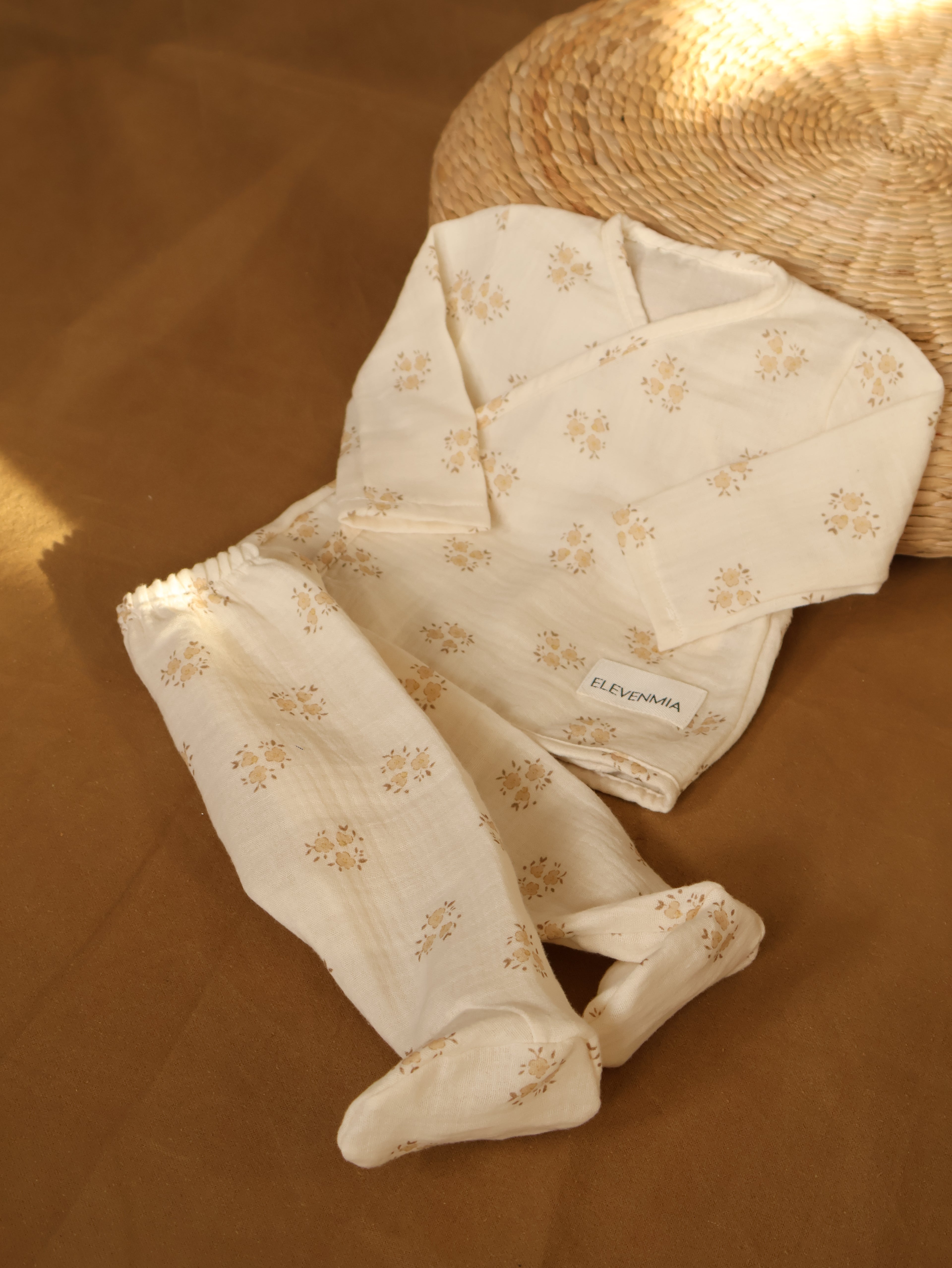 Ensemble chemise croisée et leggings en mousseline SIA Arena