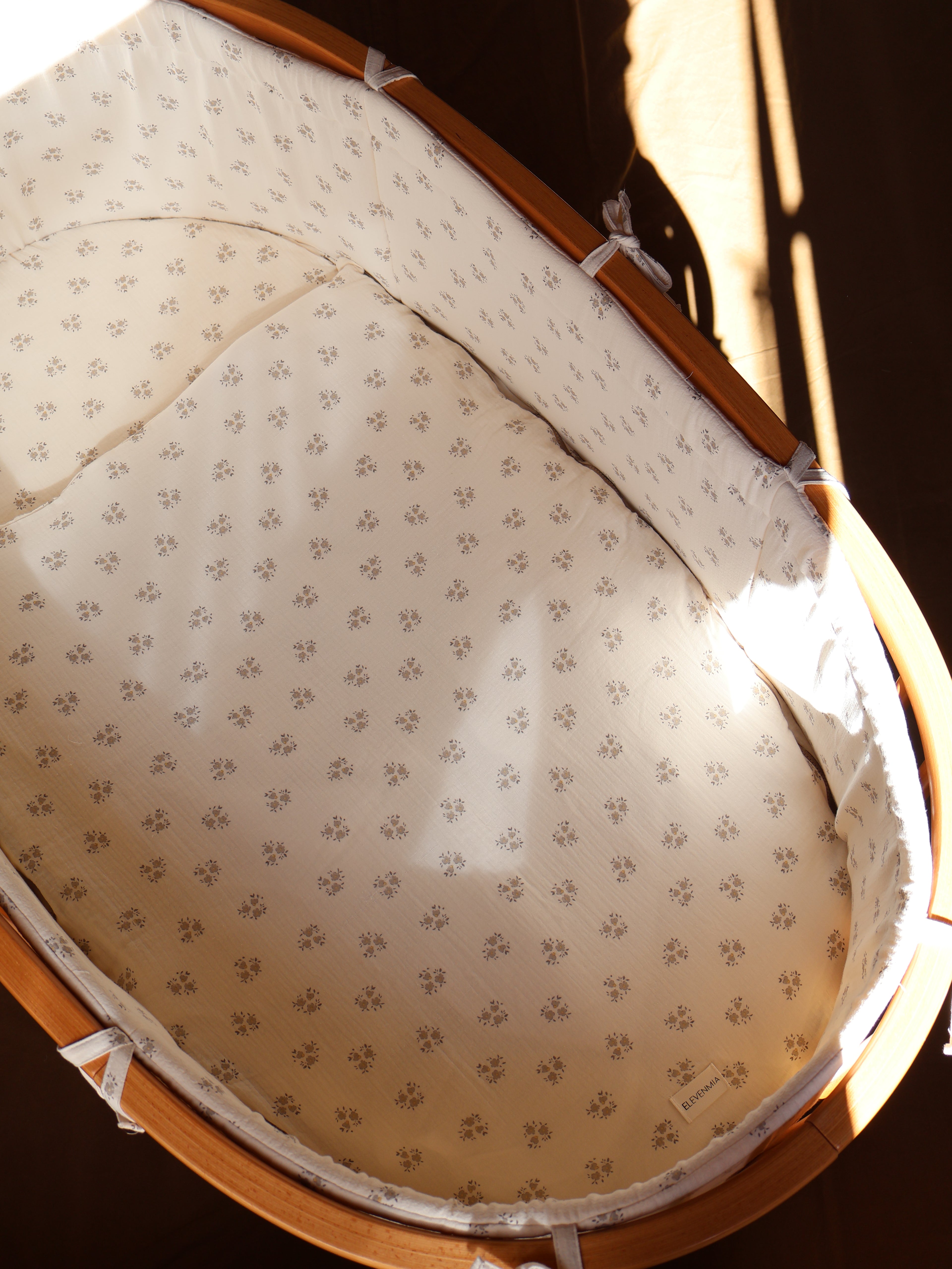 Protector Cuna Stokke V3 Inti Gris