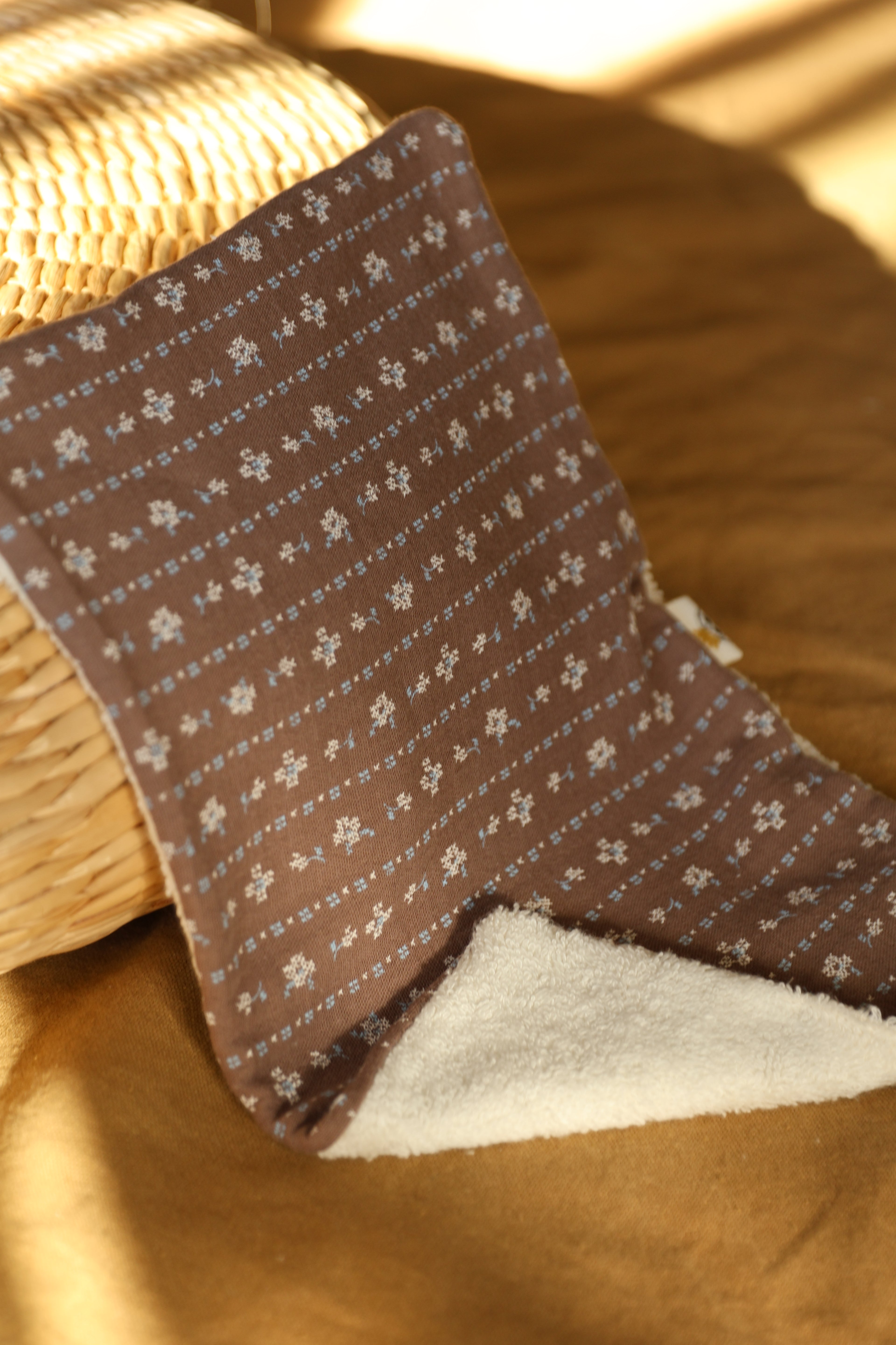 Protector de Toalla Gasa Etnic Chocolate