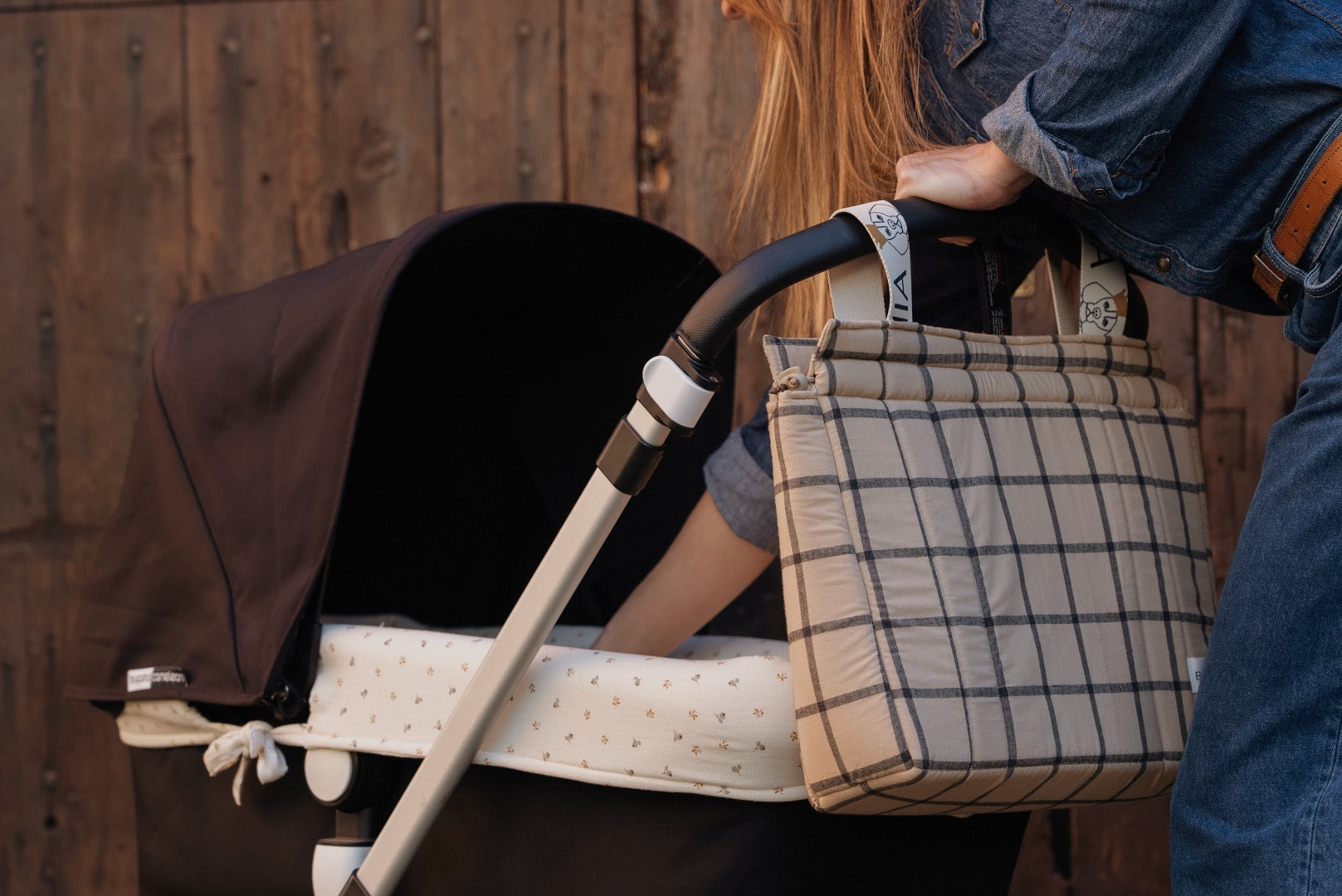 Grand sac à carreaux ocre