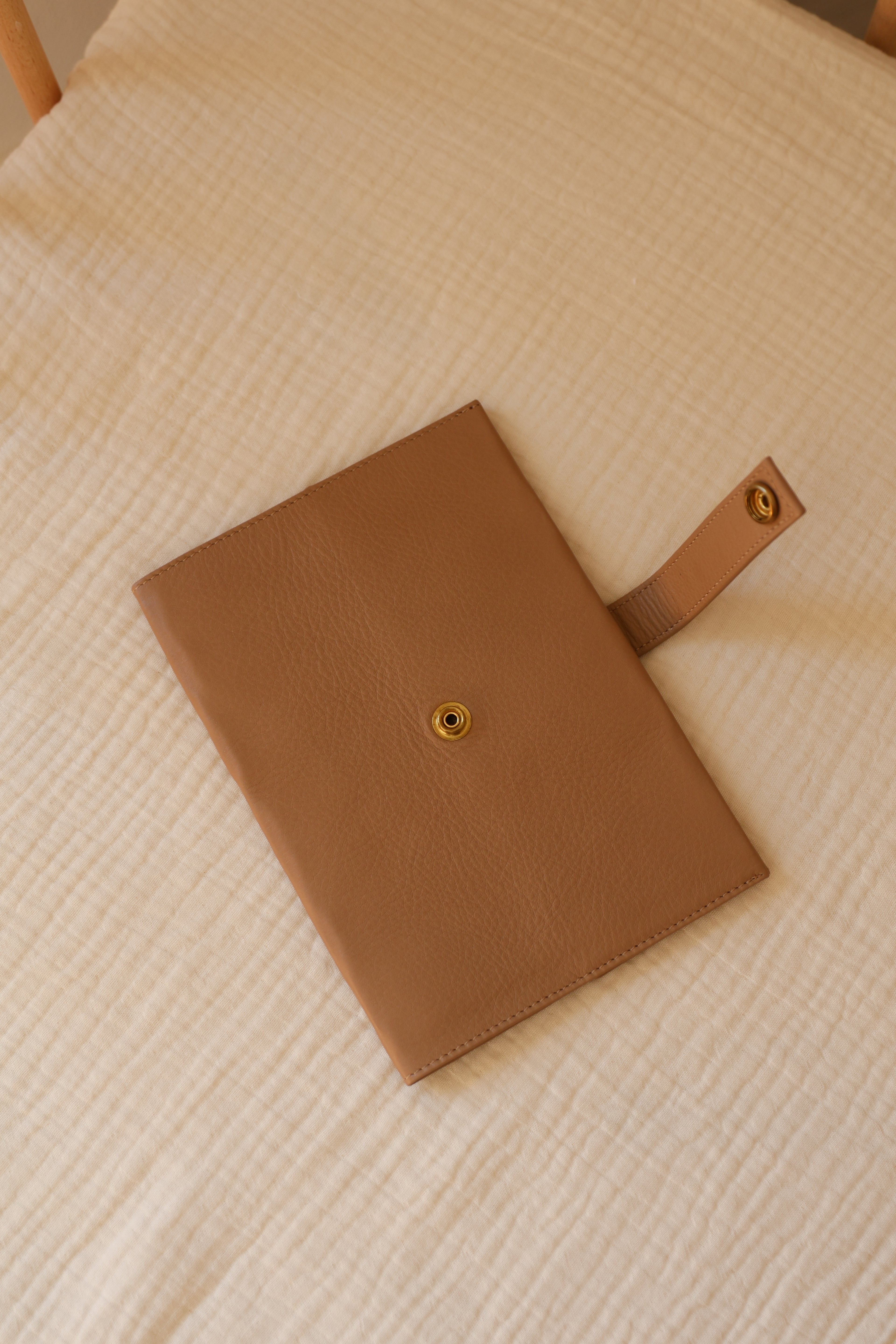 Portadocumentos Piel con Piel Taupe