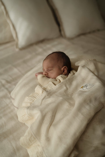 Arrullo René + Volante Gasa Cruda