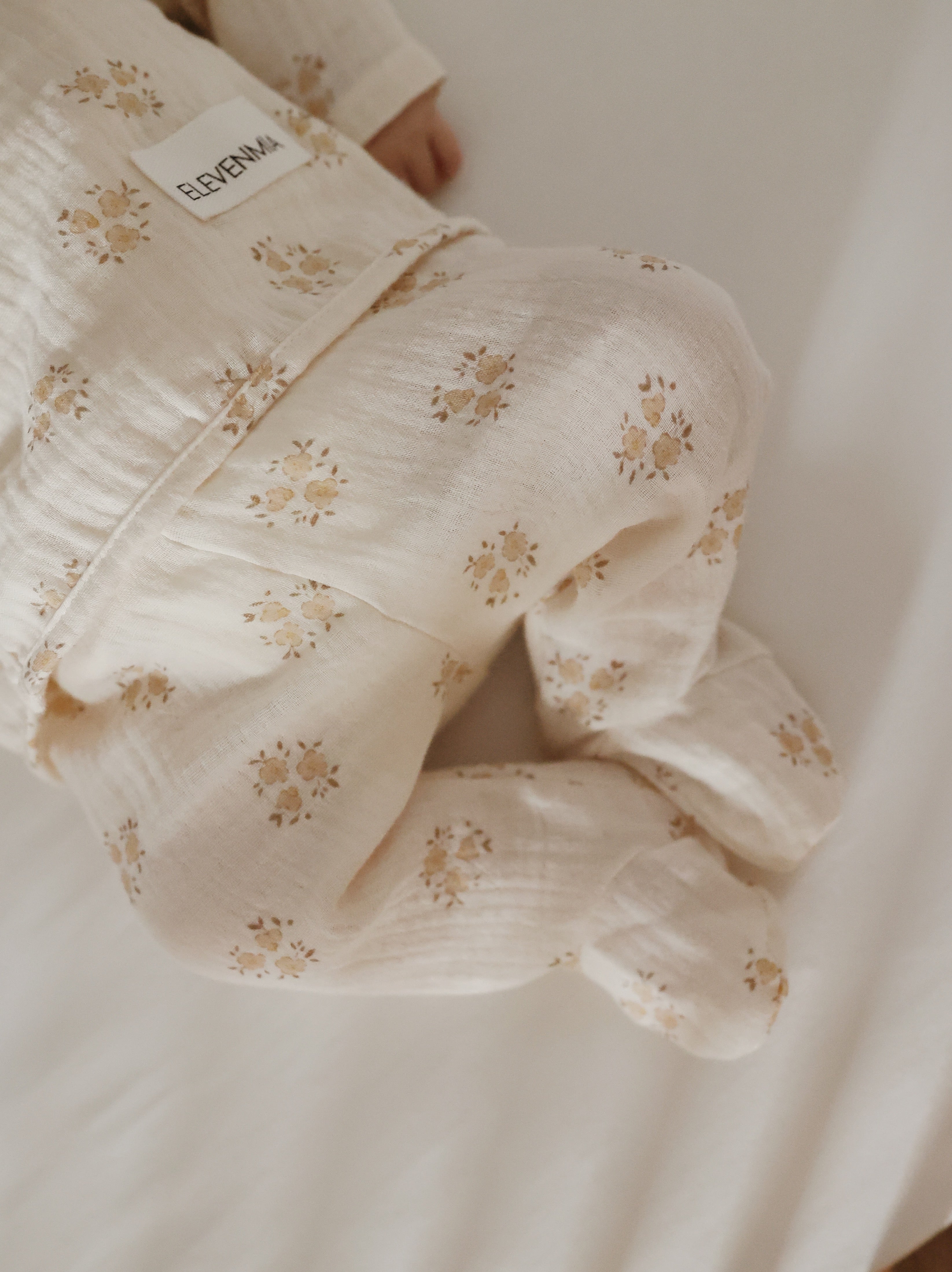 Ensemble chemise croisée et leggings en mousseline SIA Arena