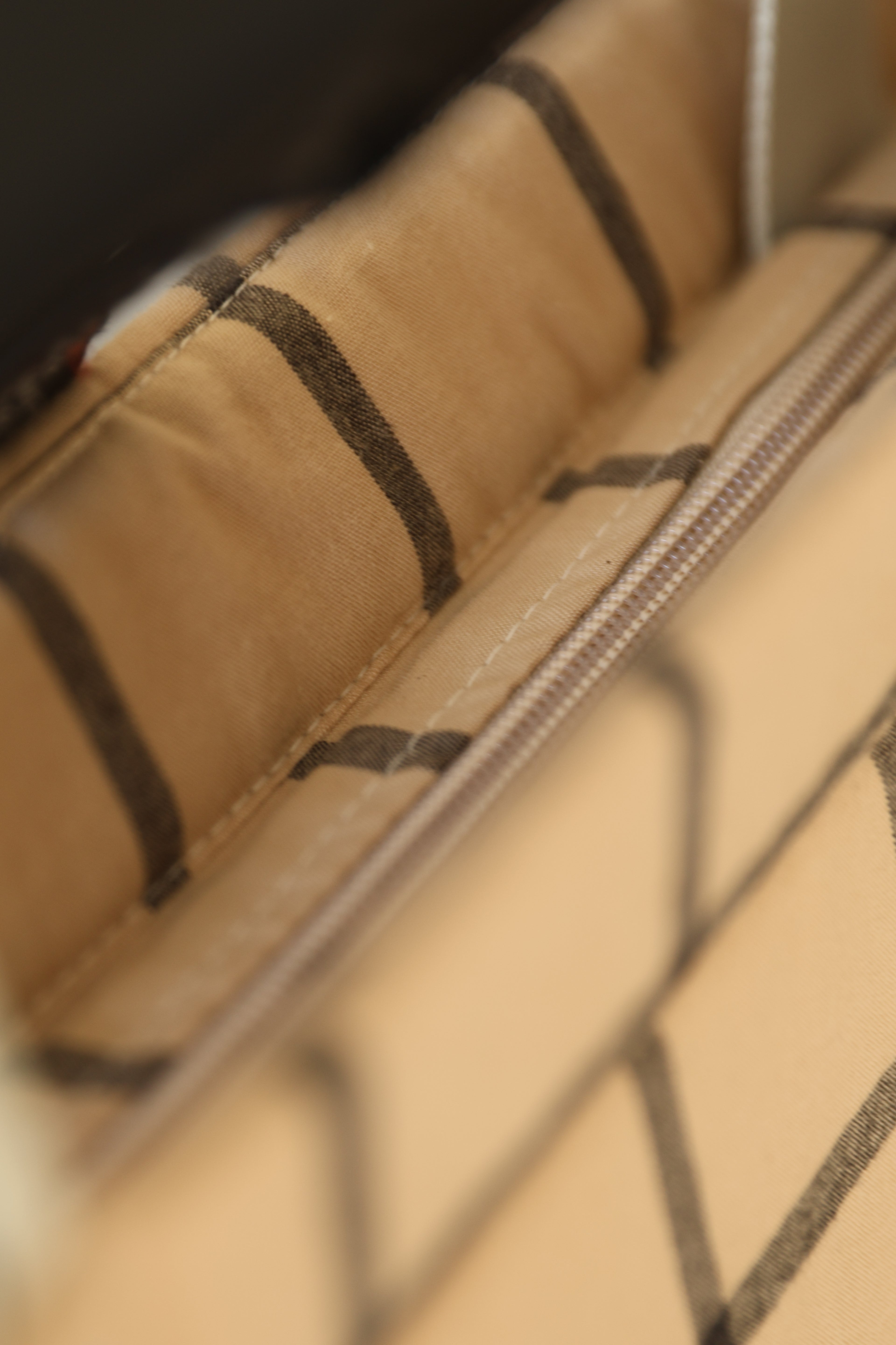 Grand sac à carreaux ocre
