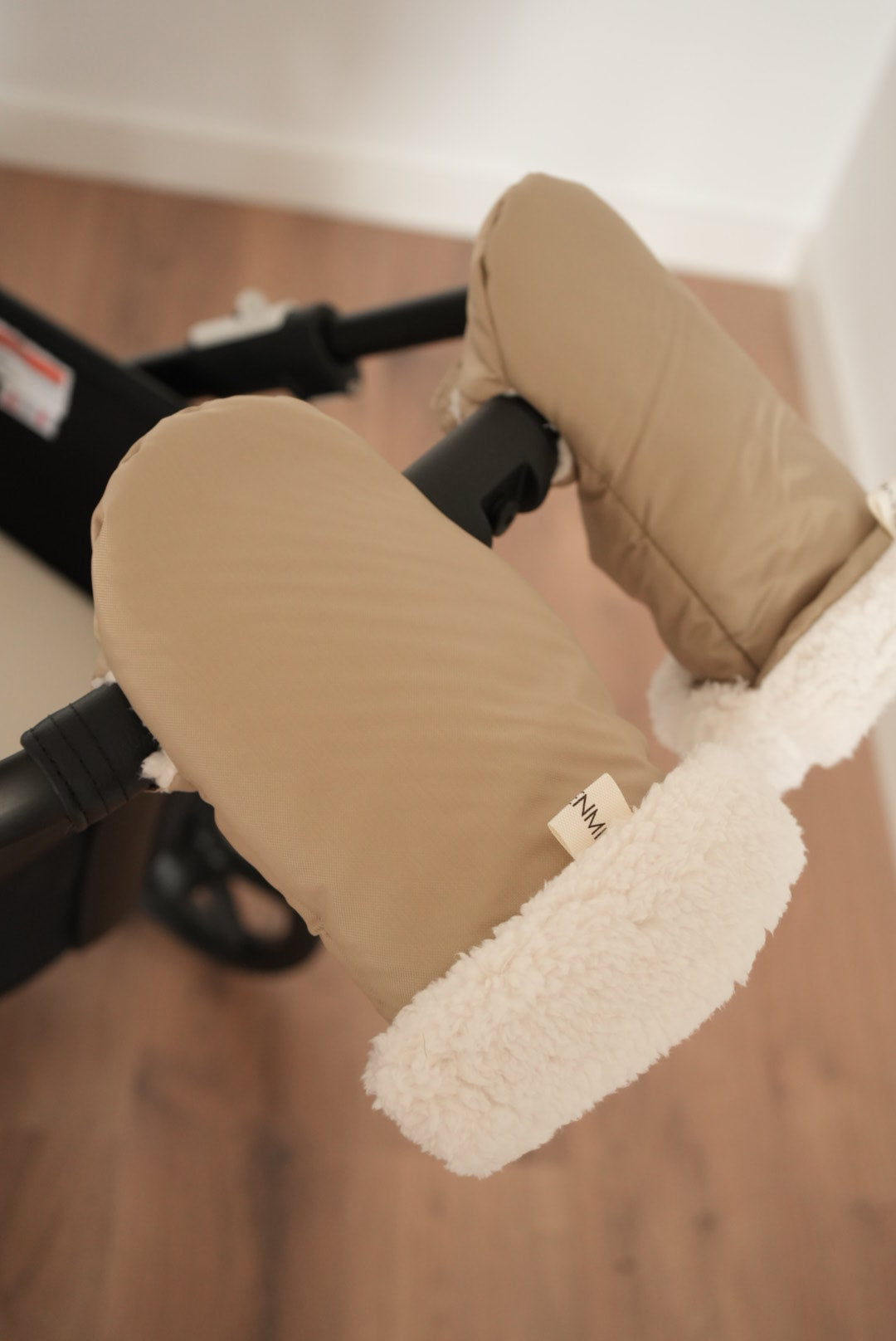 Manoplas Technic Beige