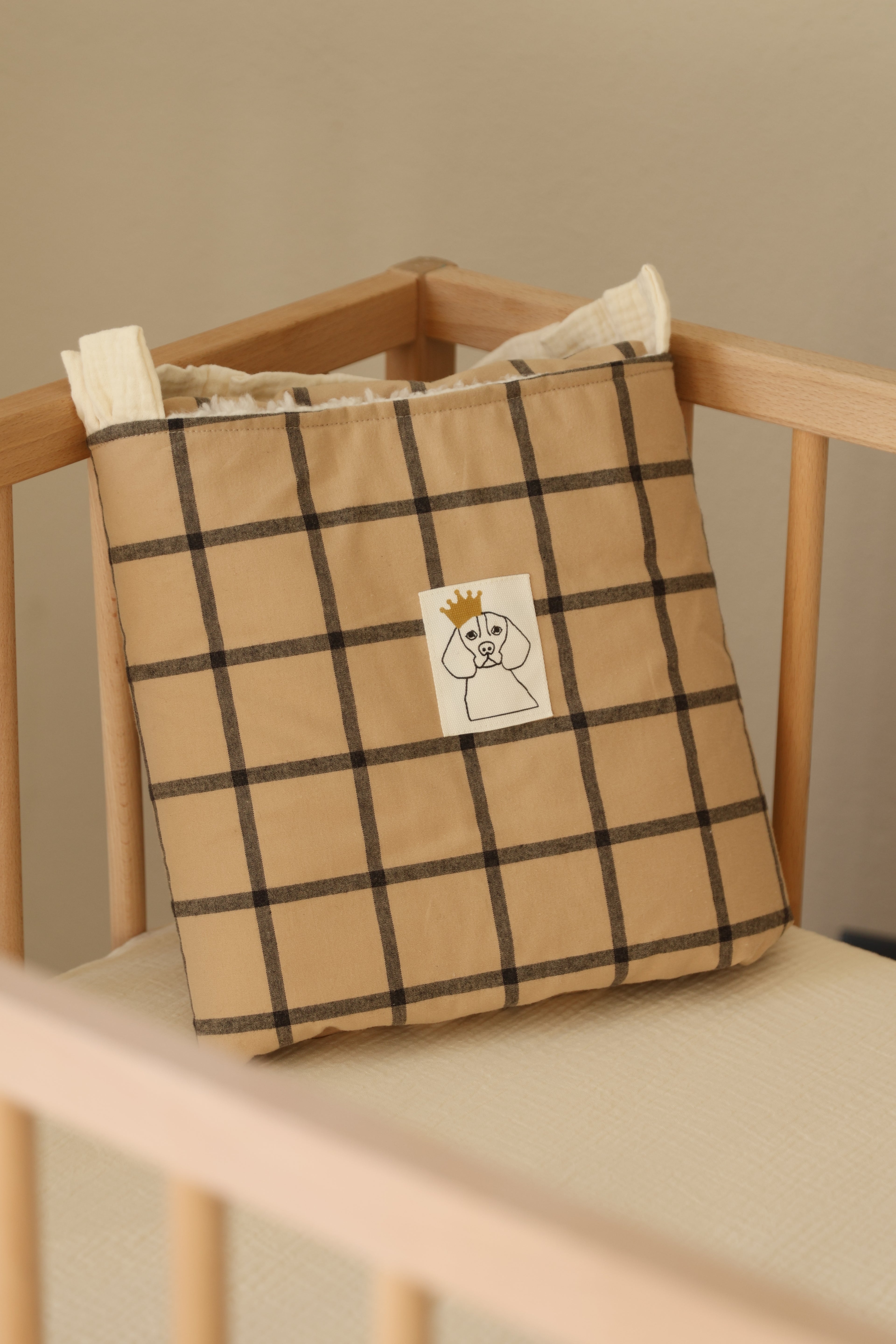 Manta cuadro ocre + Borreguito