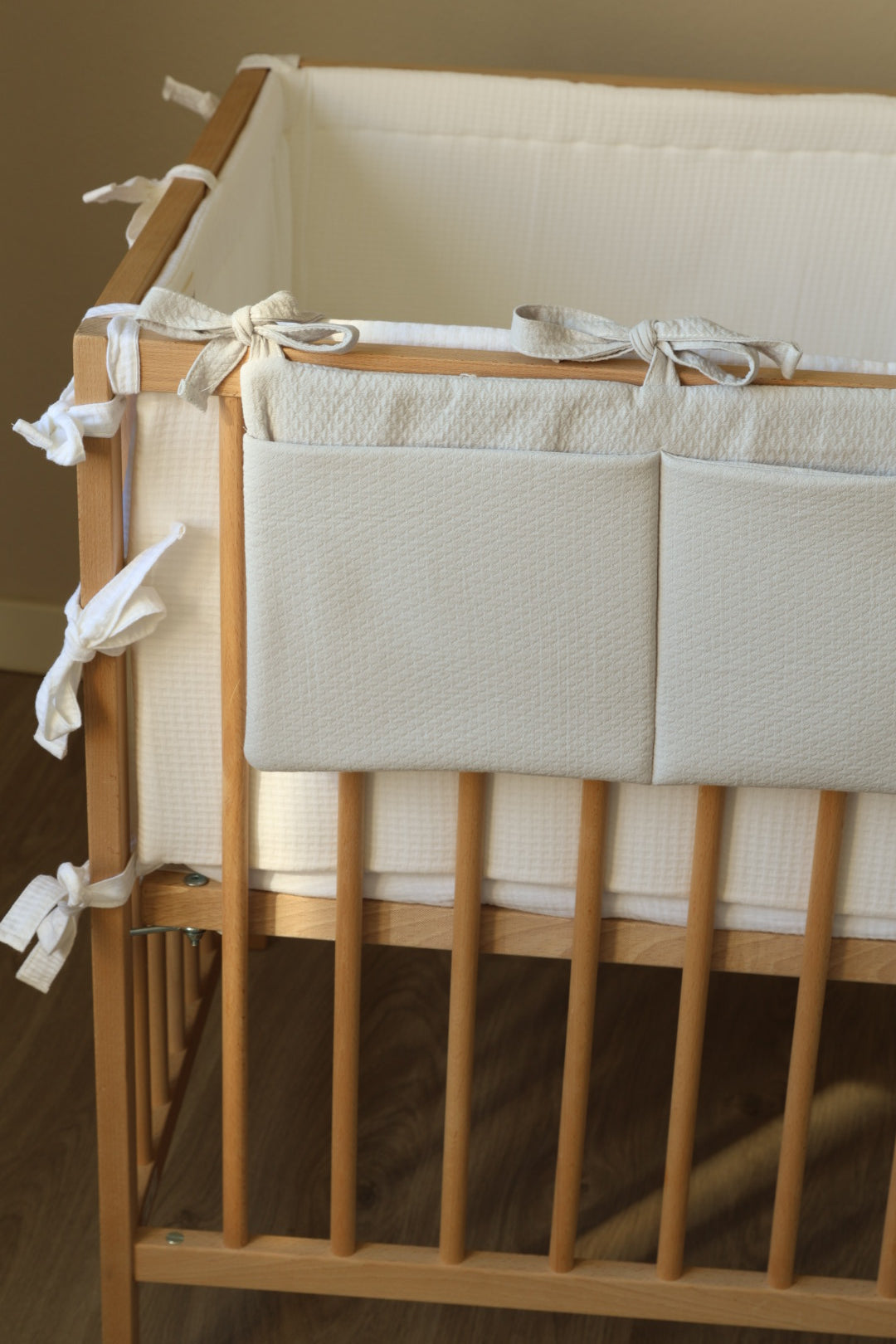 Beige Muslin Crib Organizer