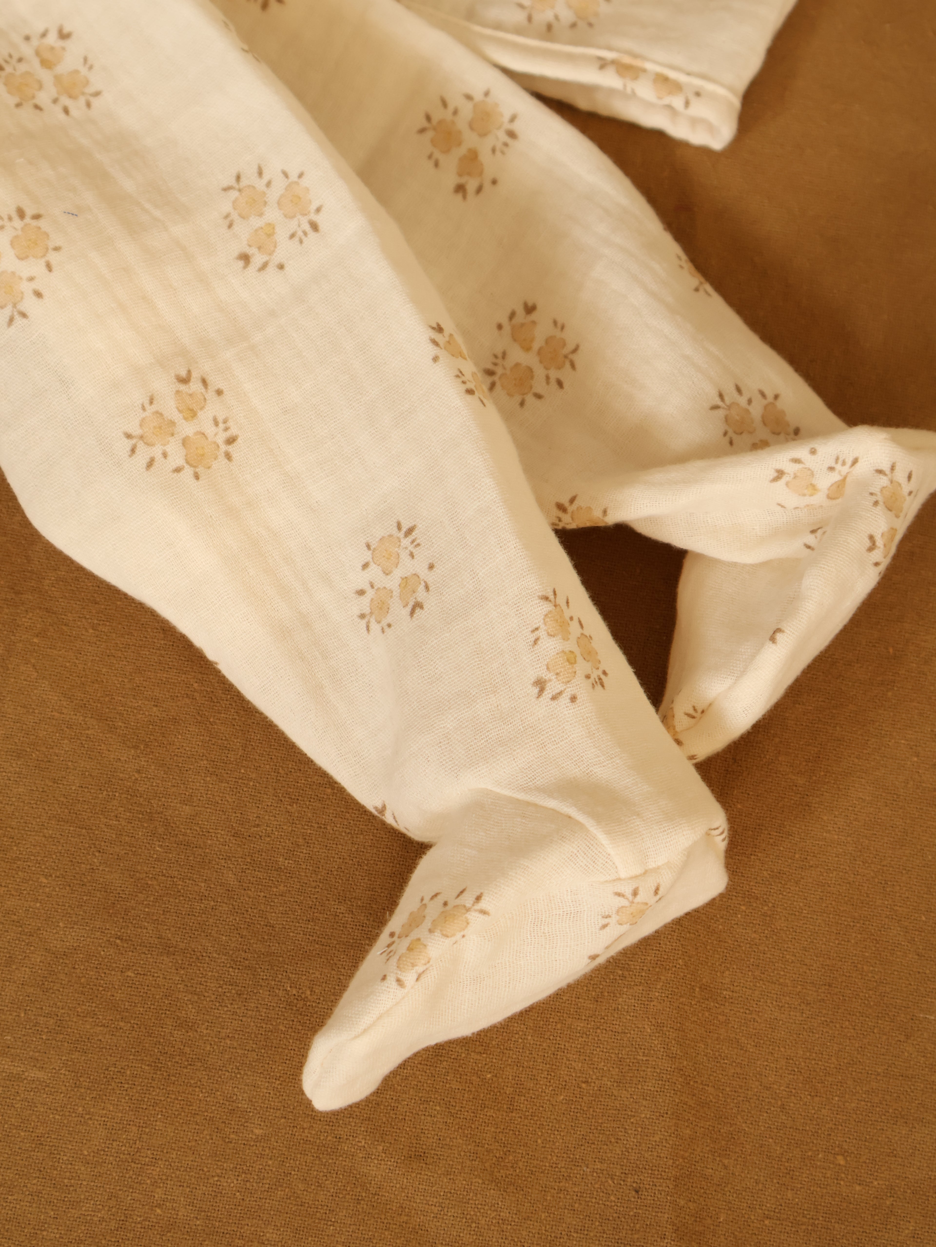 Ensemble chemise croisée et leggings en mousseline SIA Arena