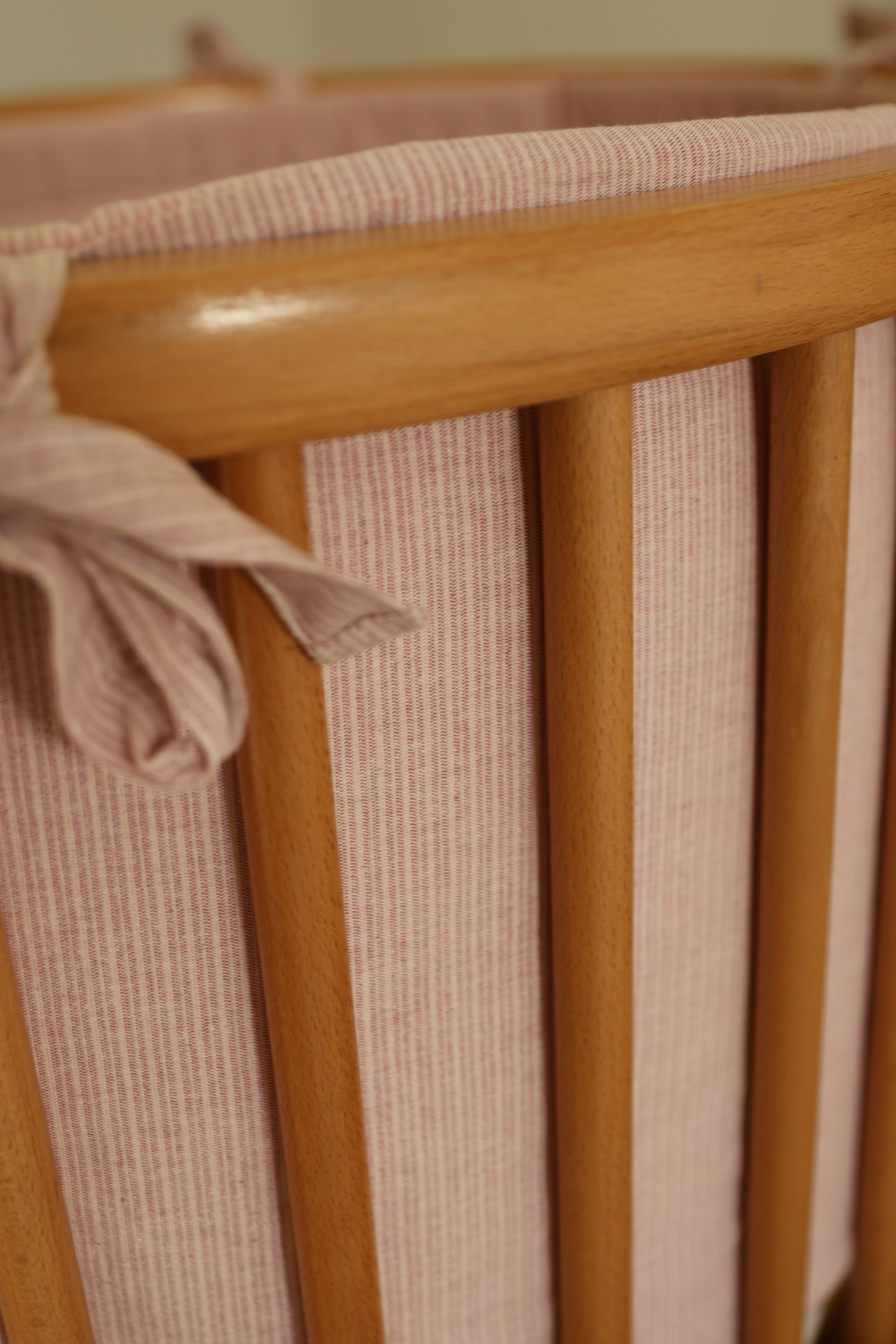 Protector Cuna Stokke V3 Mini Stripe Rosa