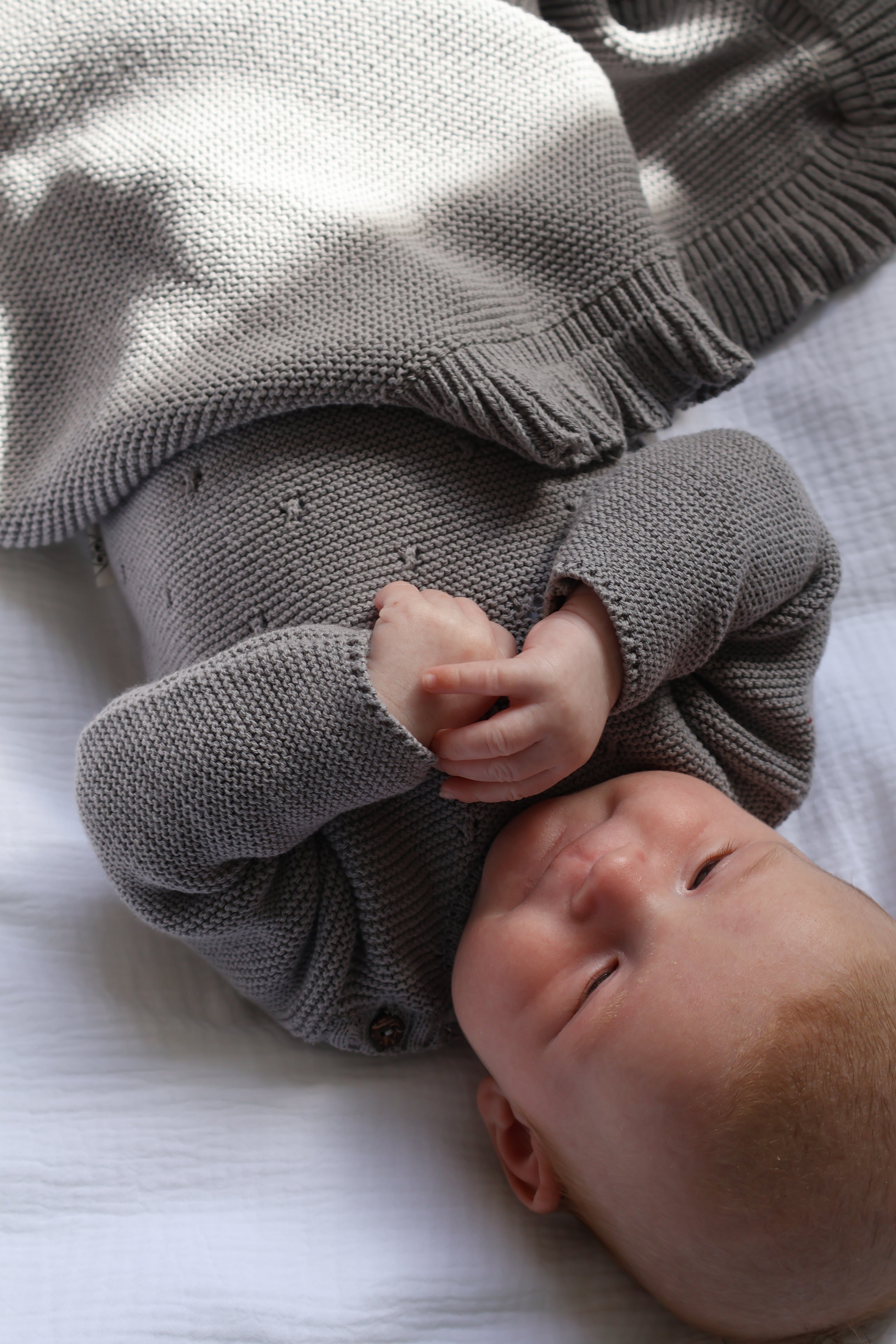 Ensemble en tricot gris