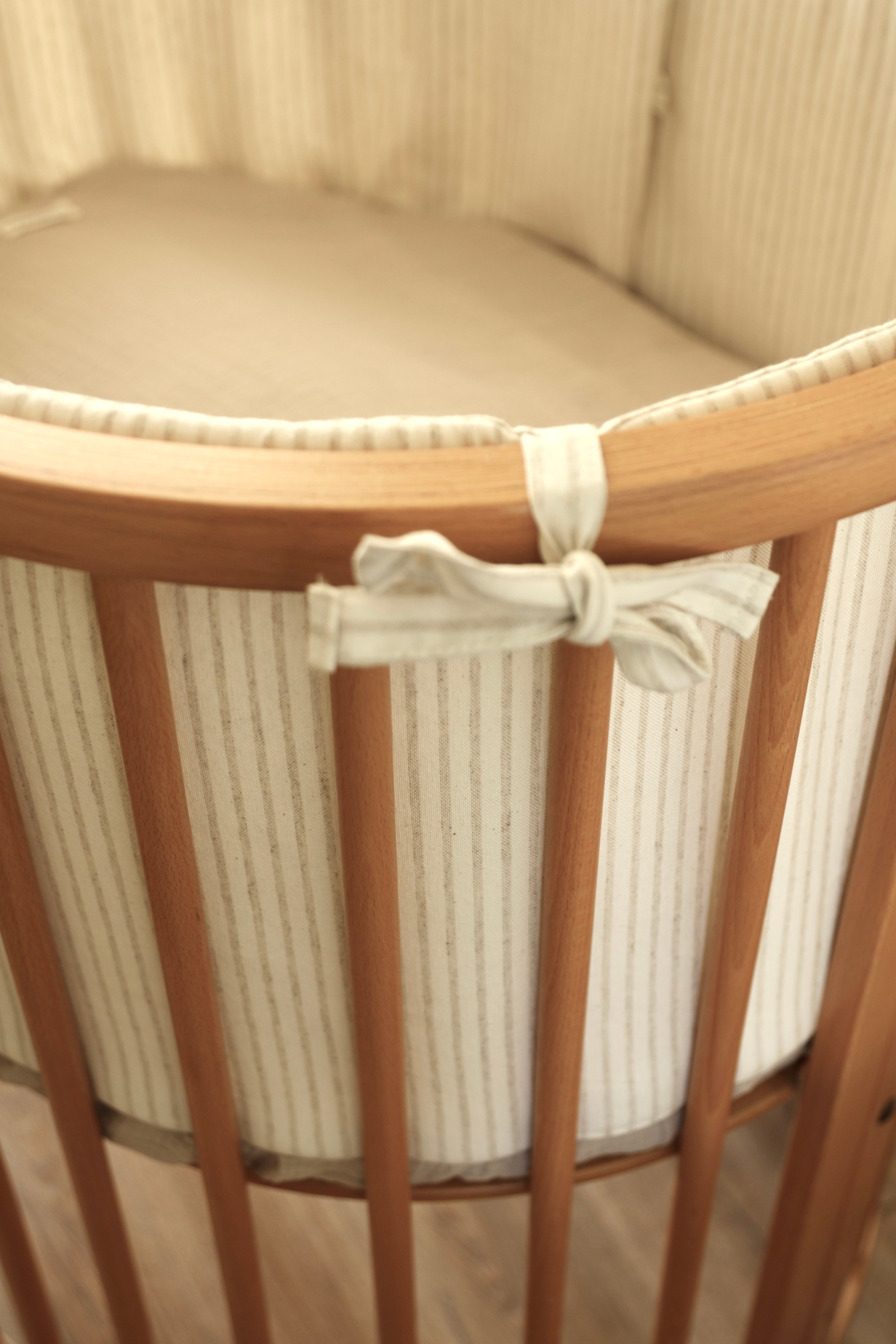 stokke cuna Protector Cuna Stokke V2 Mini Stripe Arena – ELEVENMIA
