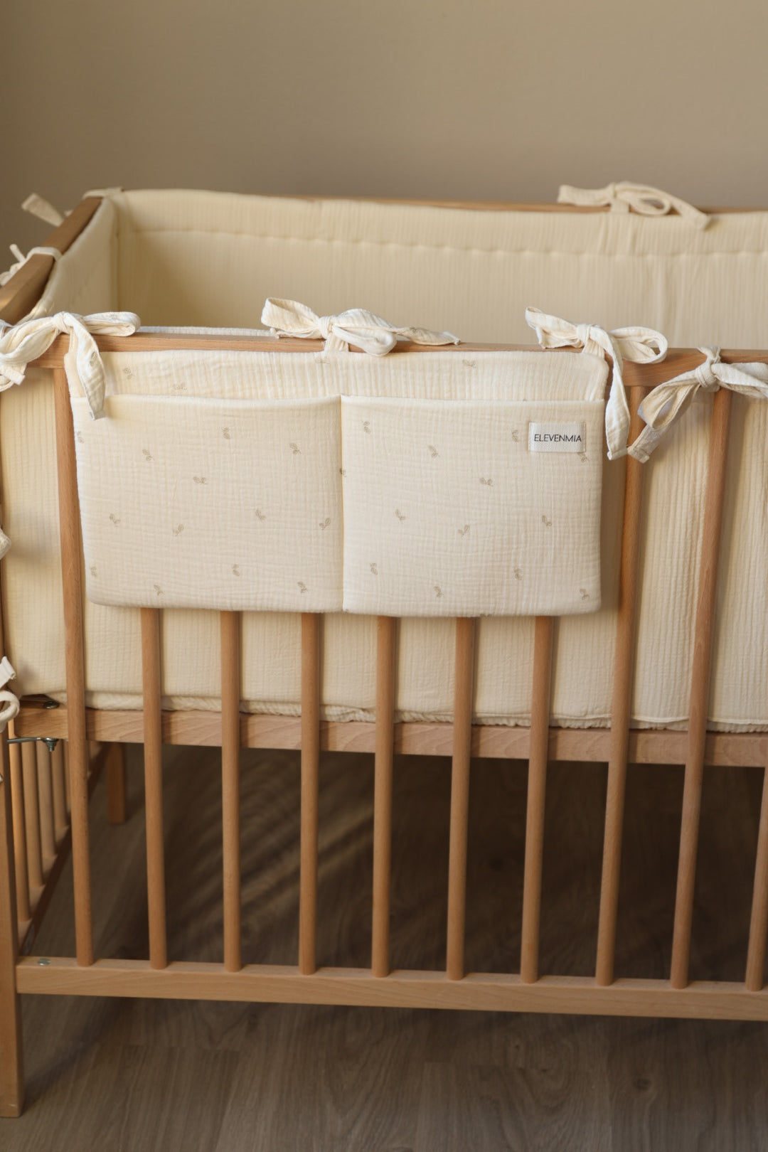 Organisateur de lit de bébé en gaze d'olive