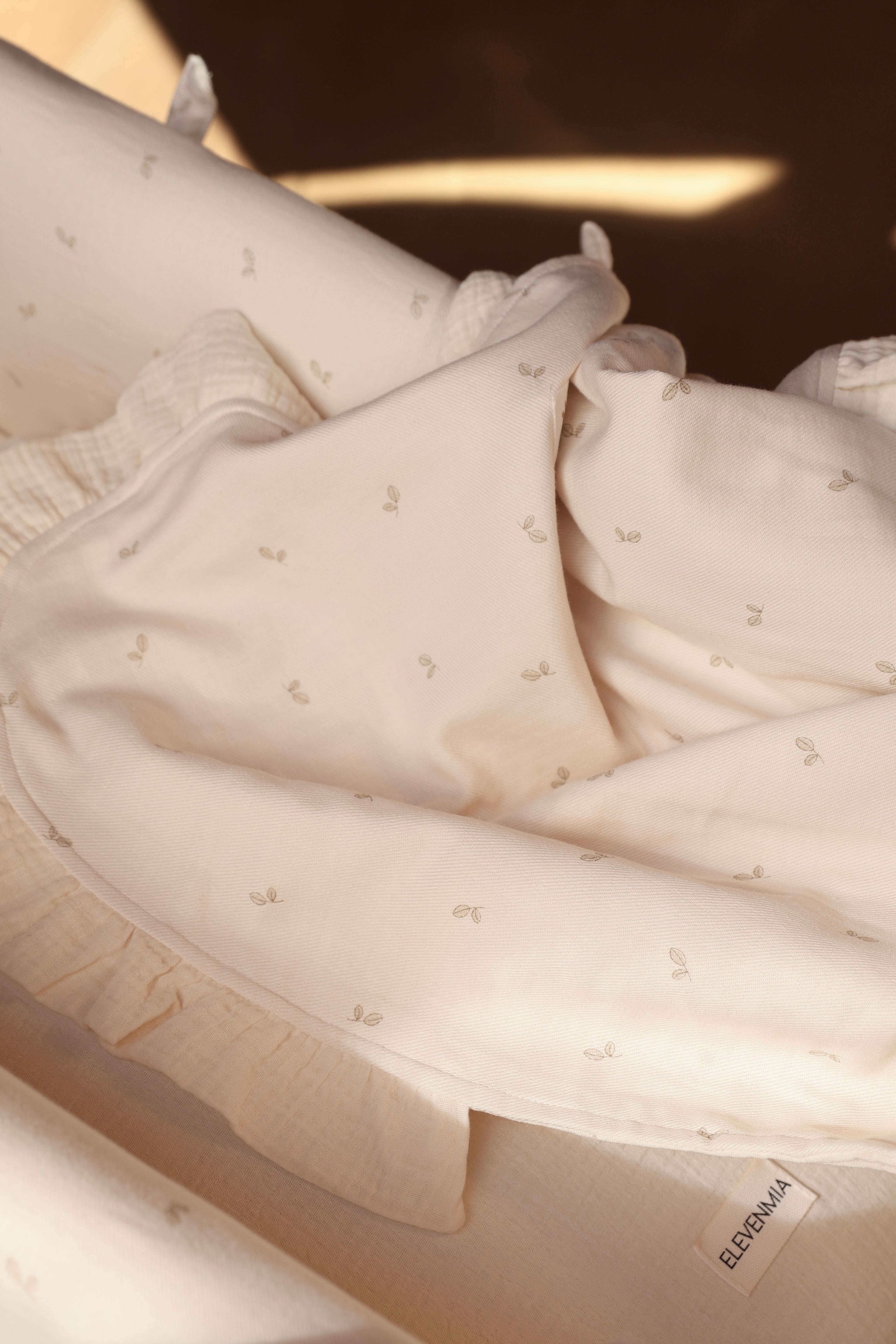 Arrullo Cello Oliva + Volante Gasa Cruda