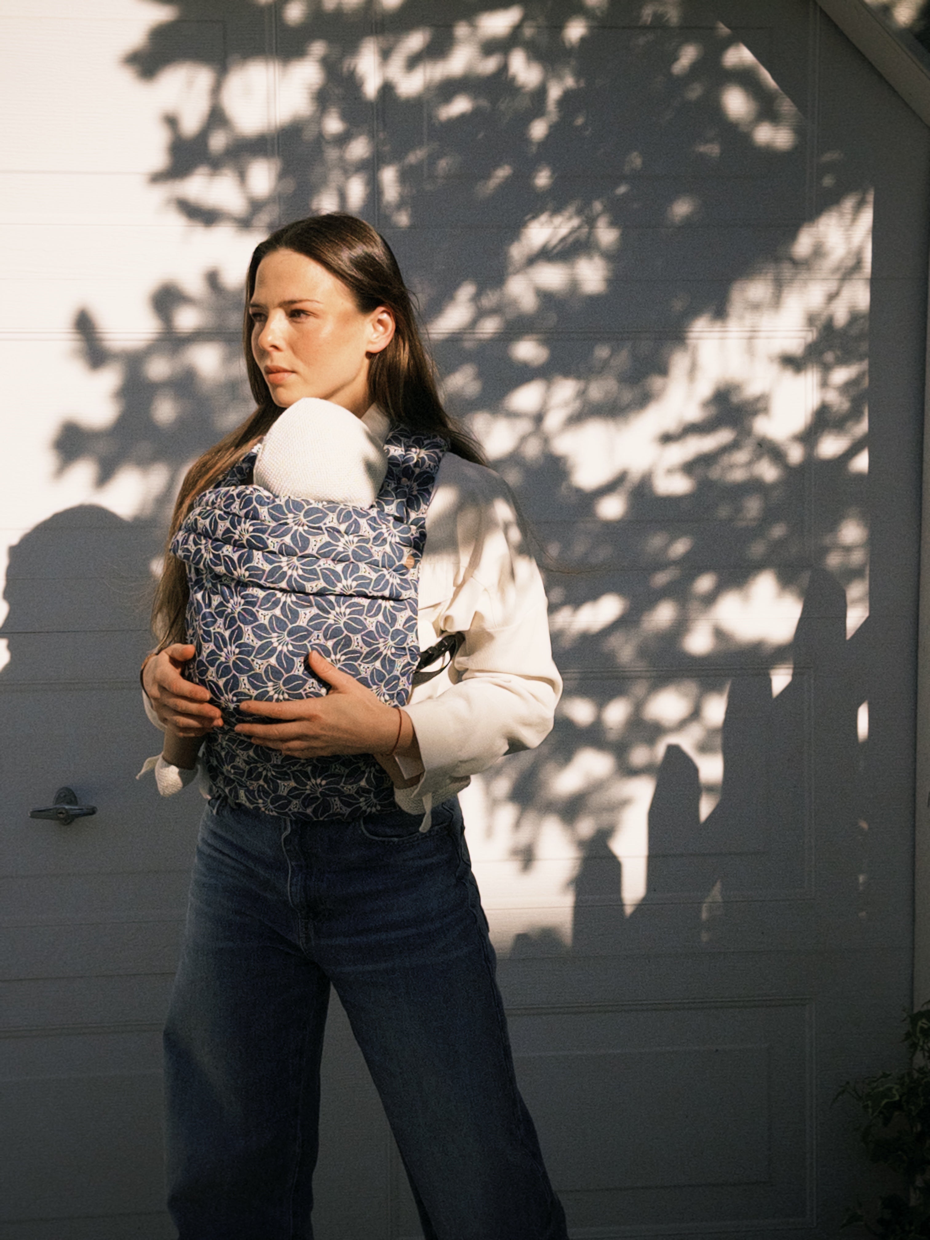 Portabebe “Apron Flower” Mömo X Elevenmia