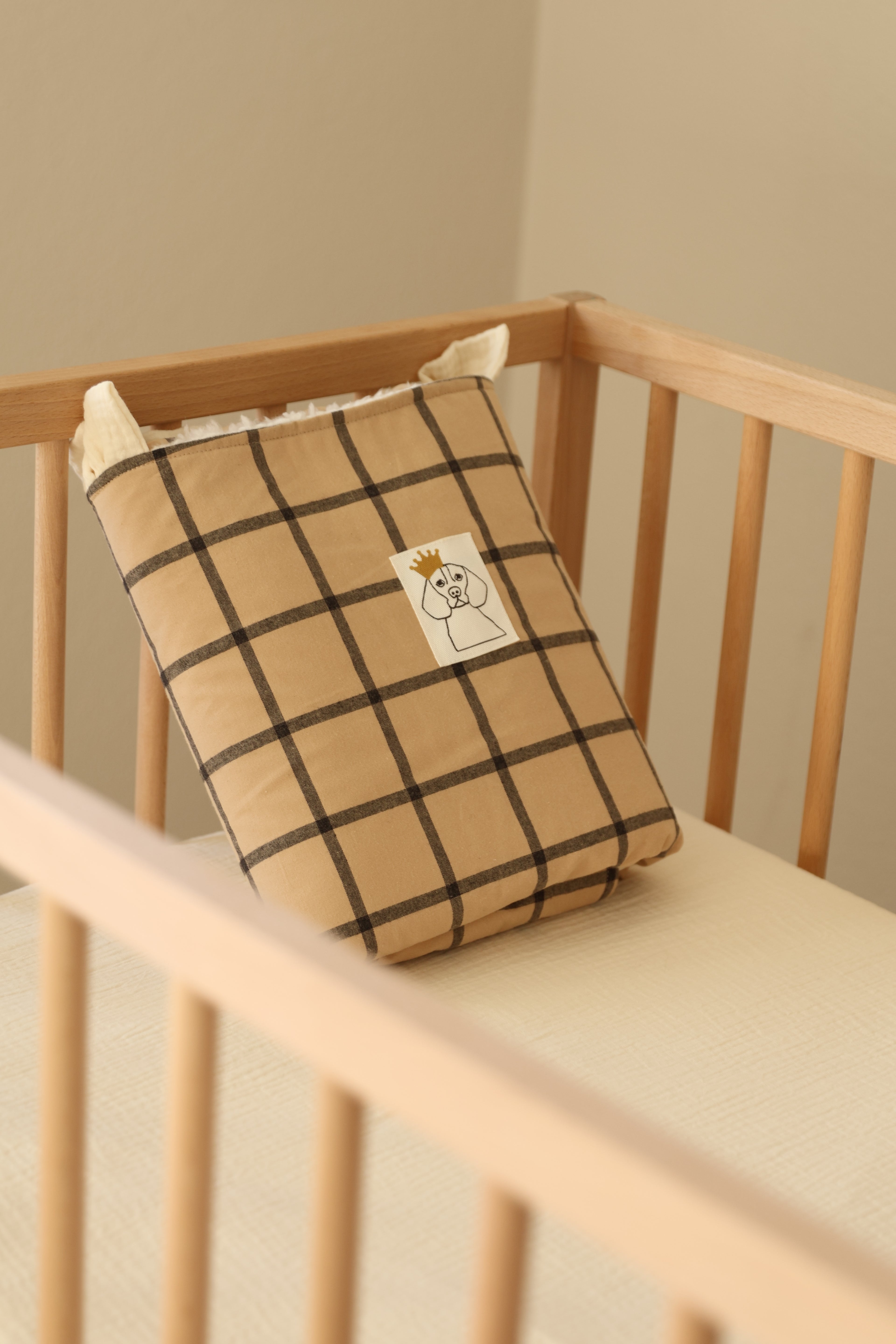 Manta cuadro ocre + Borreguito