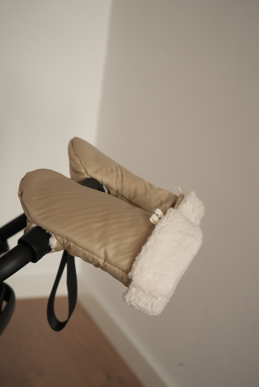 Manoplas Technic Beige