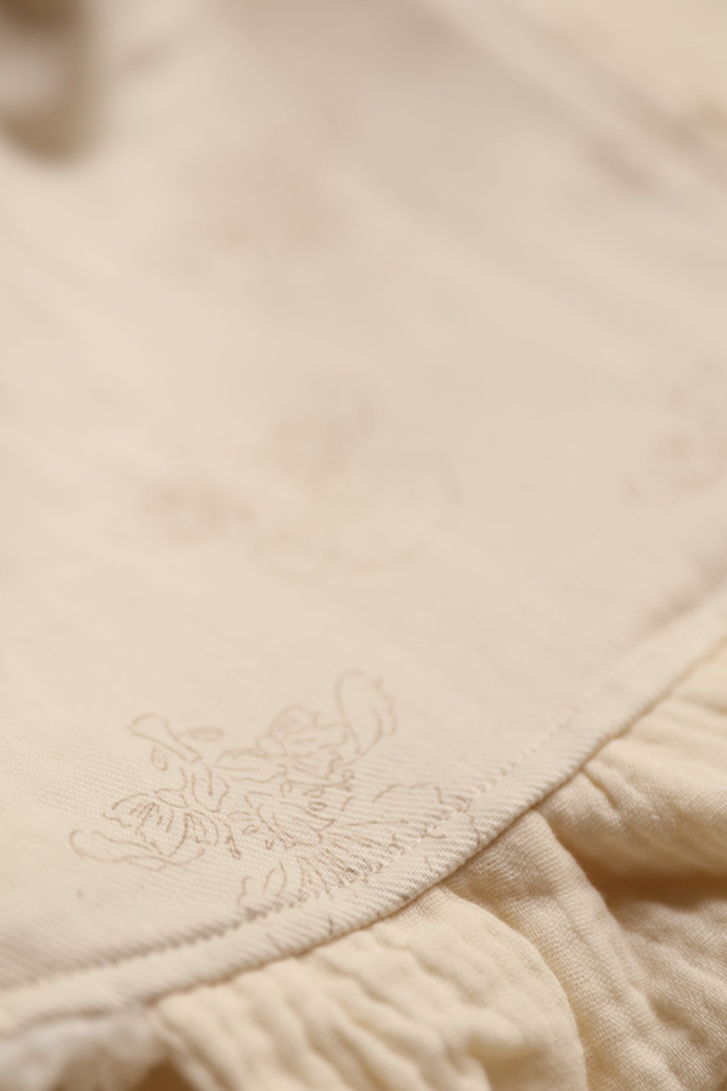 Arrullo René + Volante Gasa Cruda