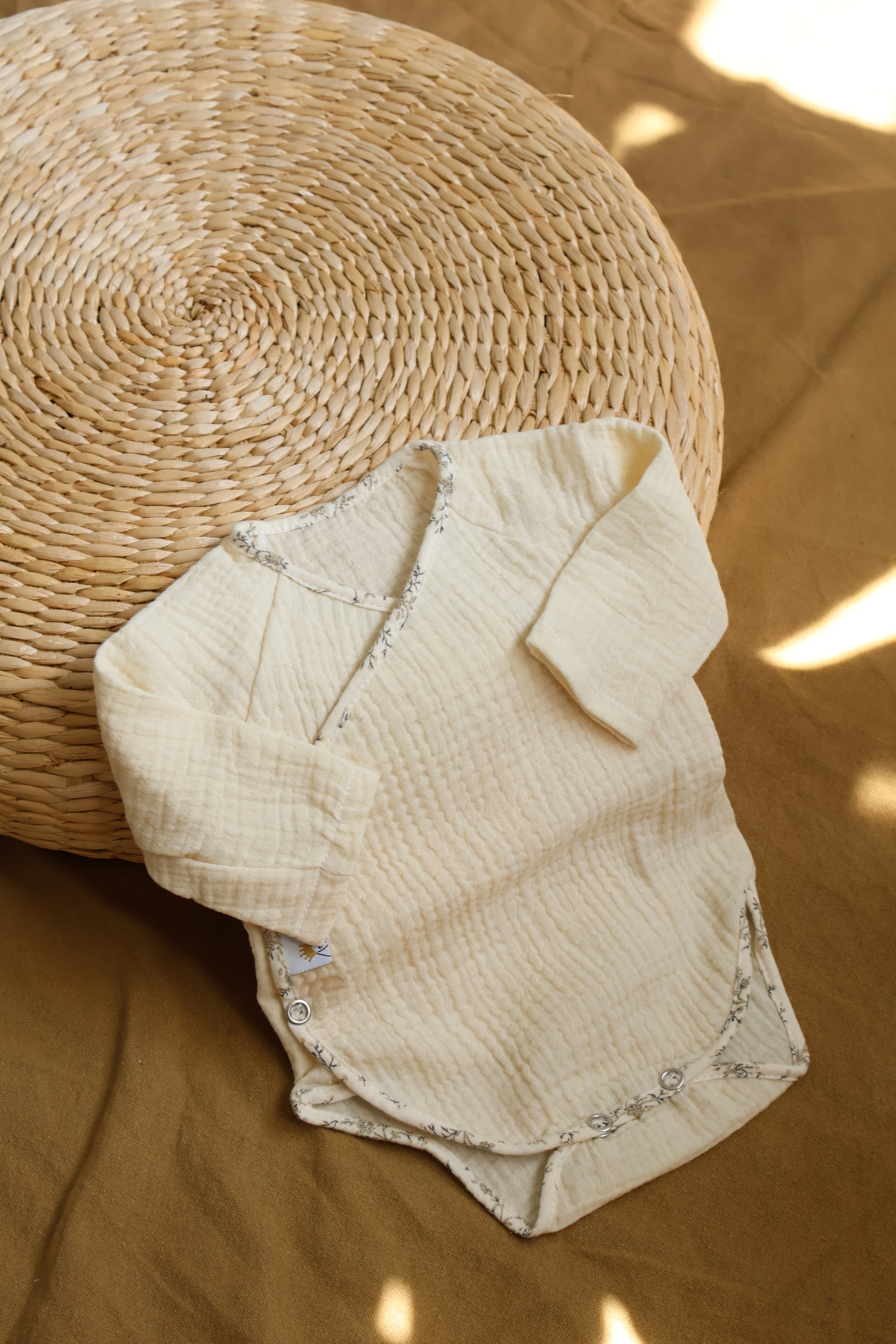 Body à manches longues en mousseline brute