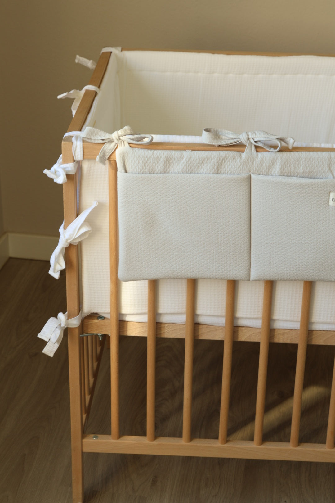 Beige Muslin Crib Organizer