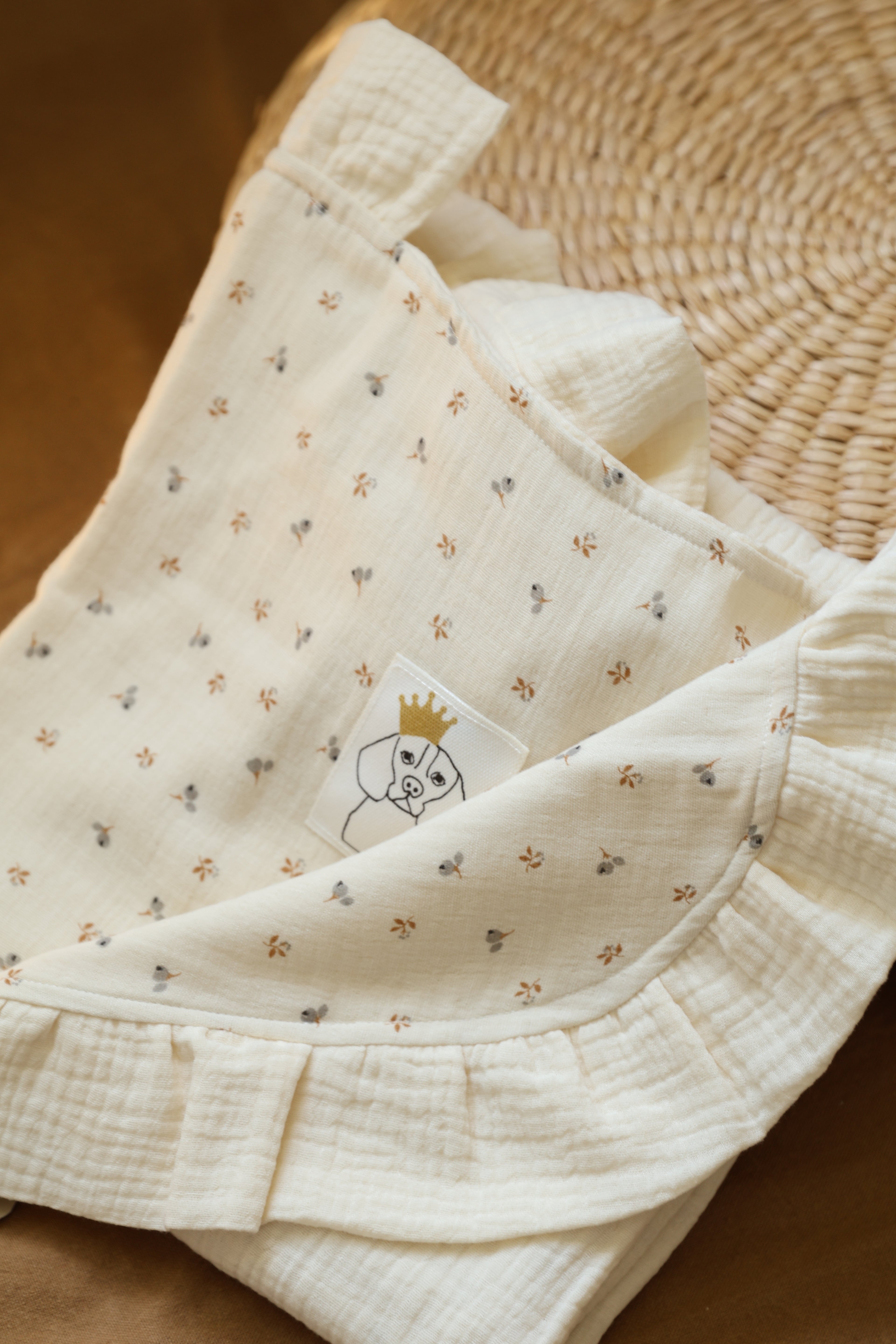 Lange Tanit 122 + volant en gaze brute